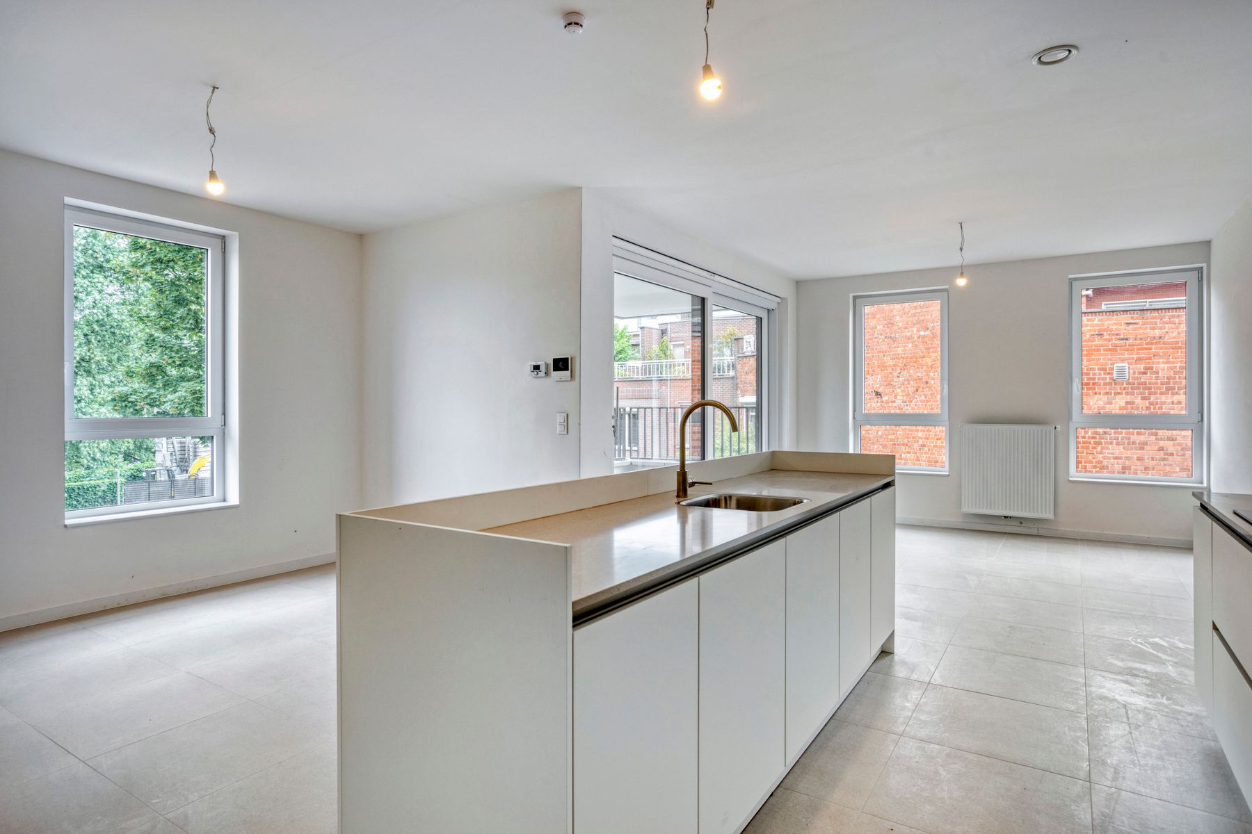 Stijlvol 2-slaapkamerappartement nabij De Schorre! foto 2
