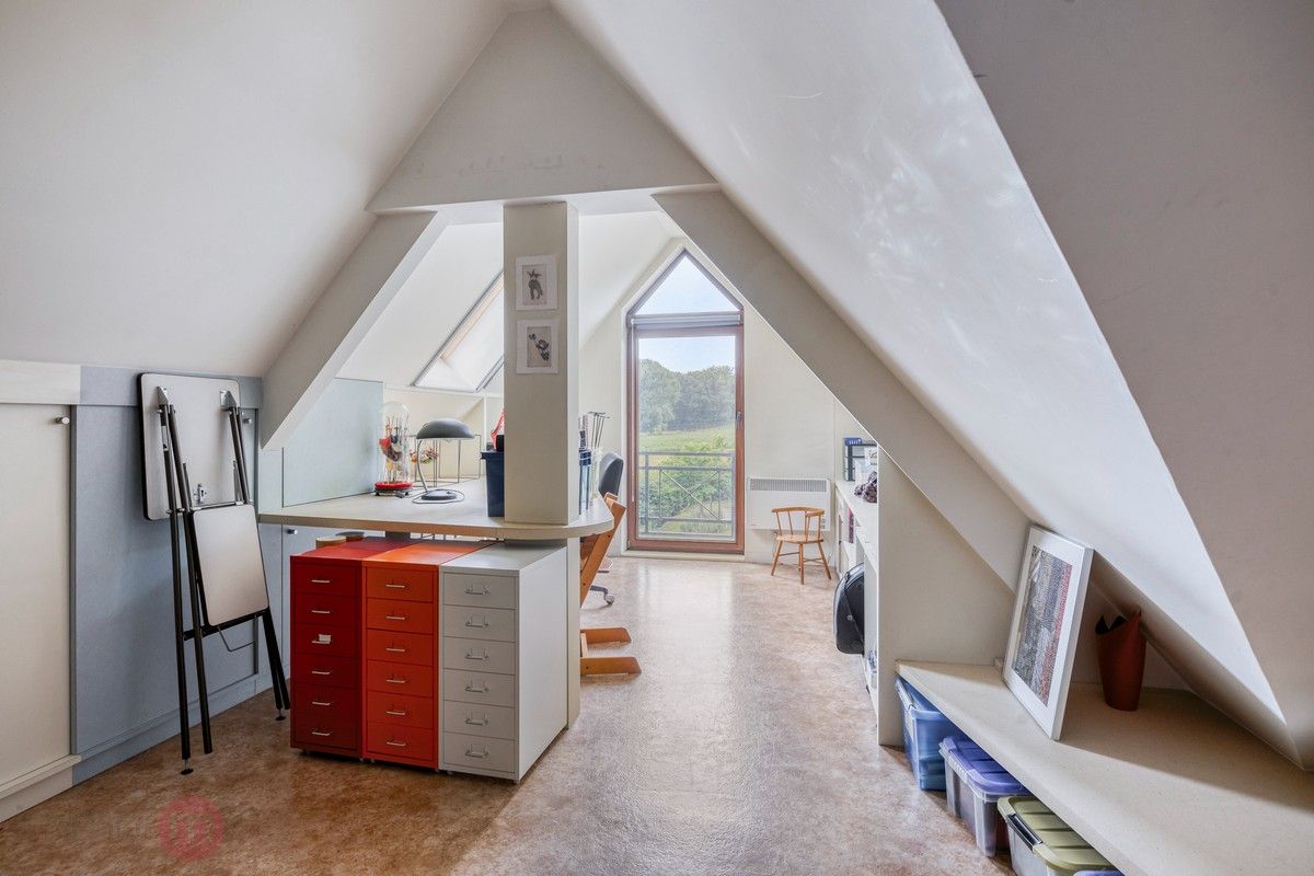 Prachtige villa (open bebouwing) met adembenemend uitzicht in rustige omgeving met 5 slaapkamers. foto 27
