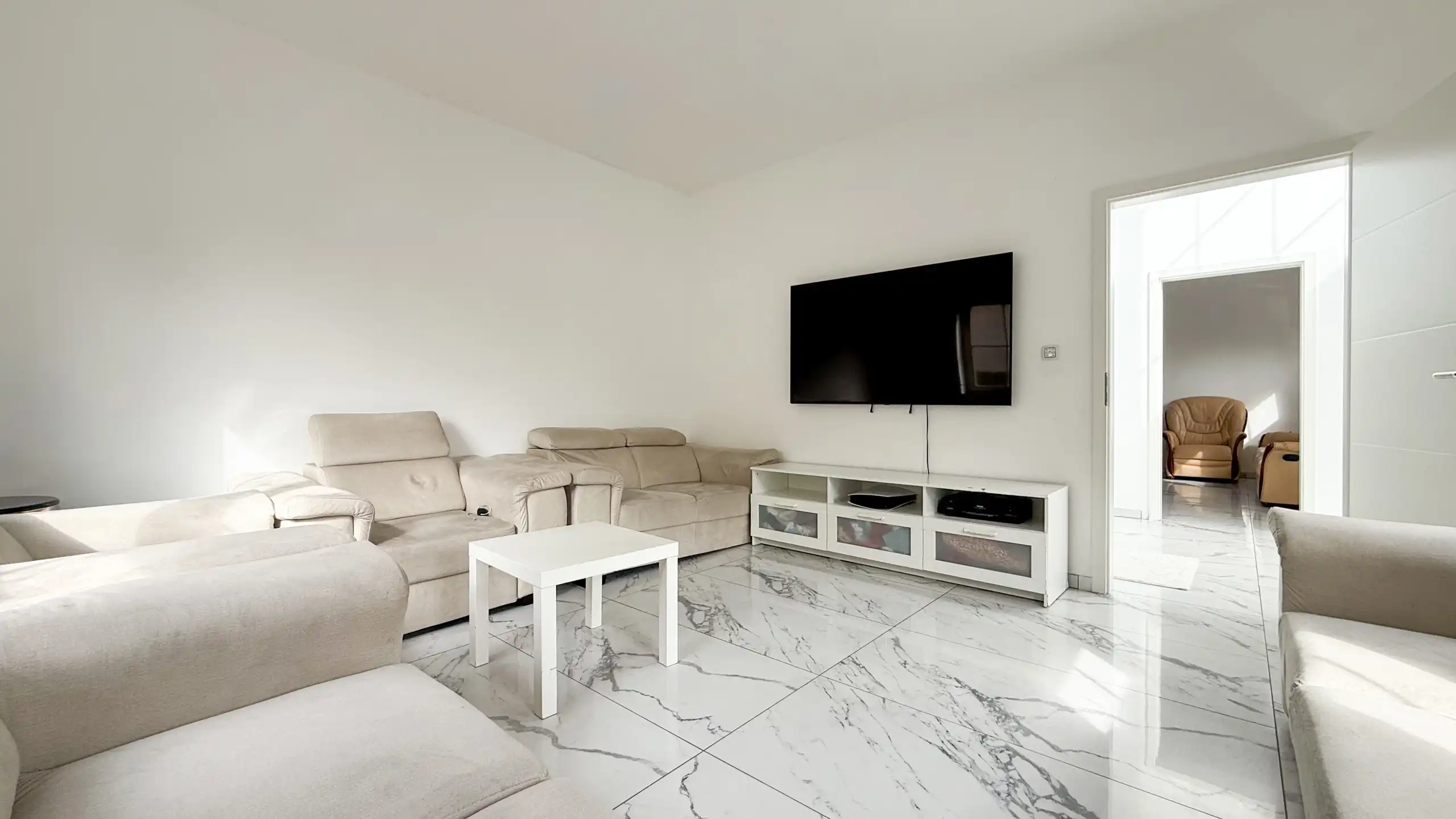 Exclusieve villa met luxueuze leefruimte en 7slpk + veranda! foto 46