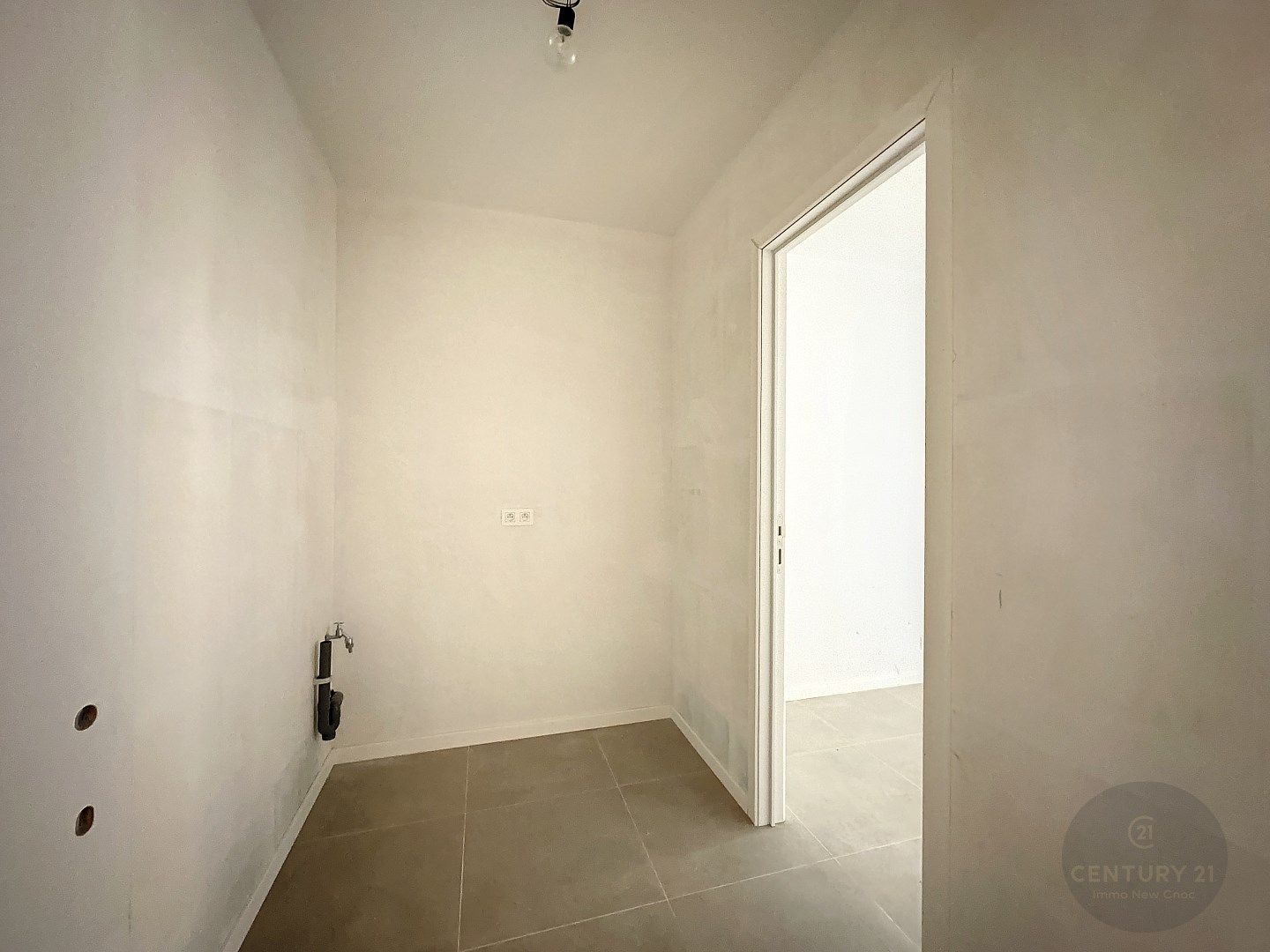 NIEUW en ZEER RUIM gelijkvloersappartement foto 10