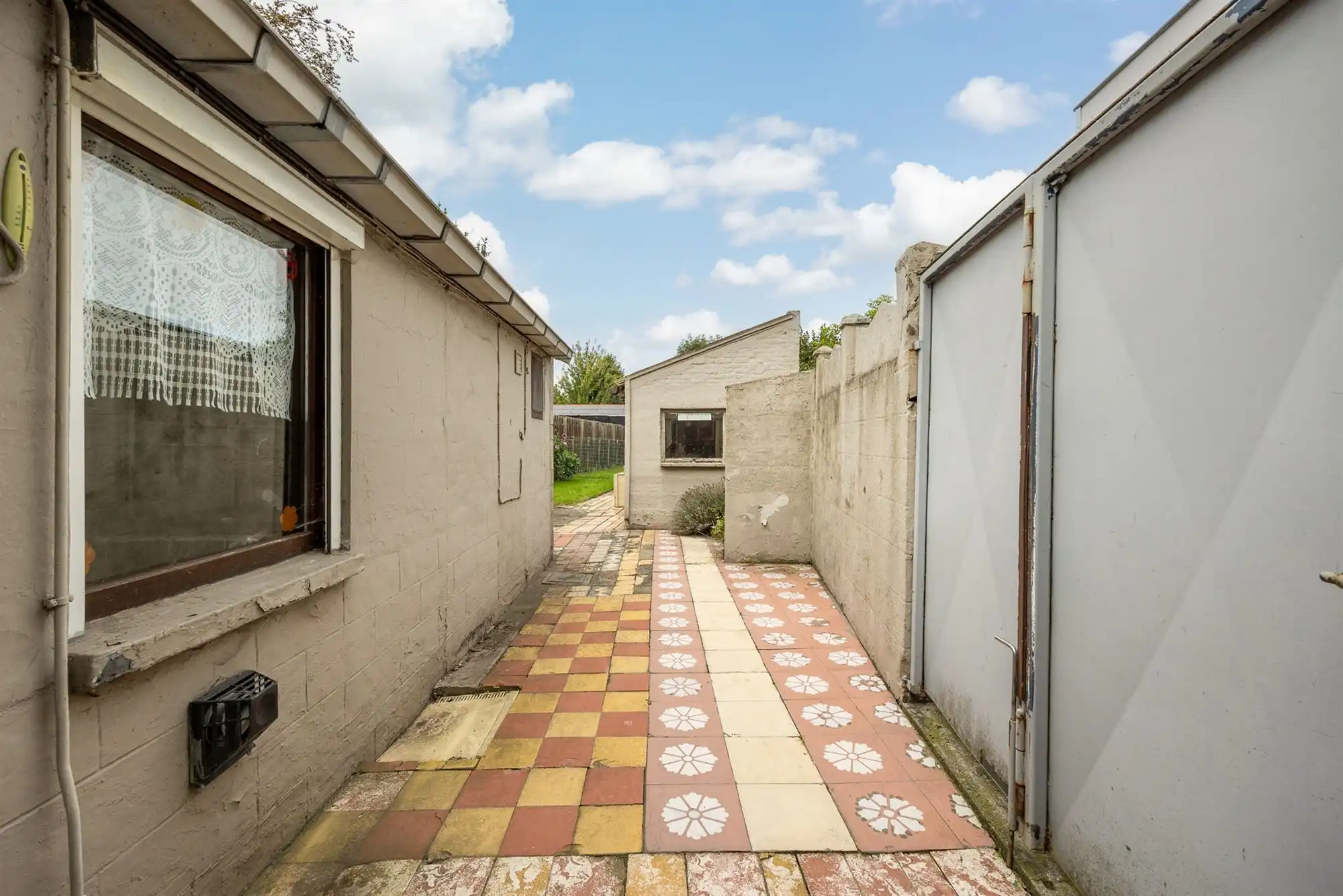 Te renoveren woning op mooi perceel van 256m² foto 10