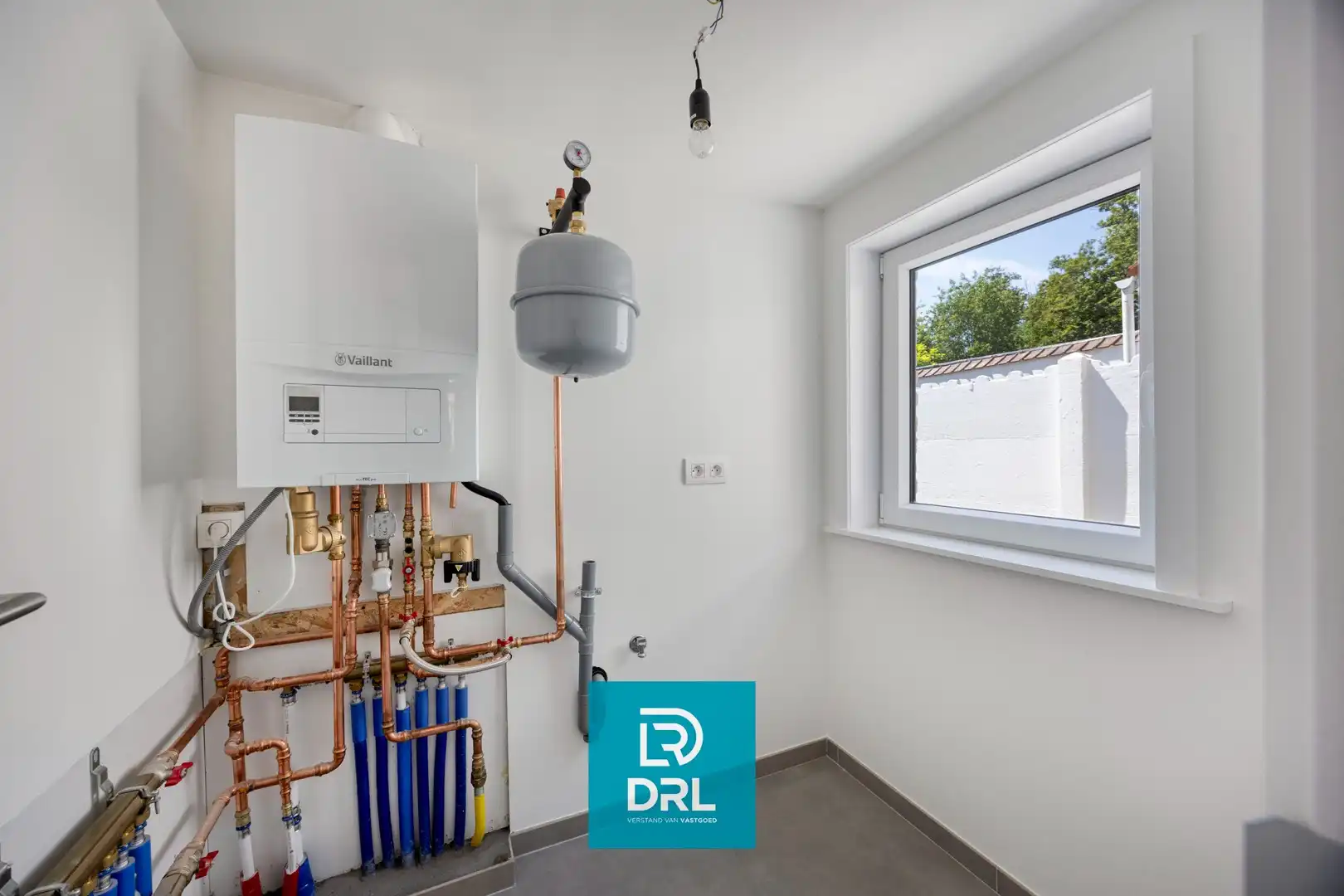 HOOGWAARDIG GERENOVEERDE WONING te SINT-ANDRIES foto 8