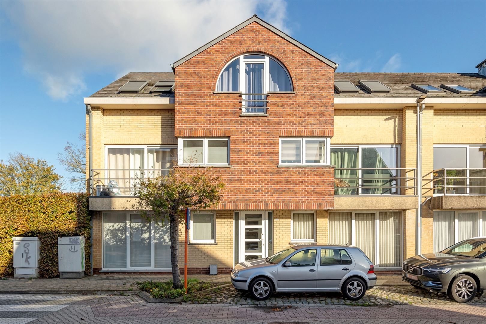 Goed gelegen appartement. Instapklaar! foto 18