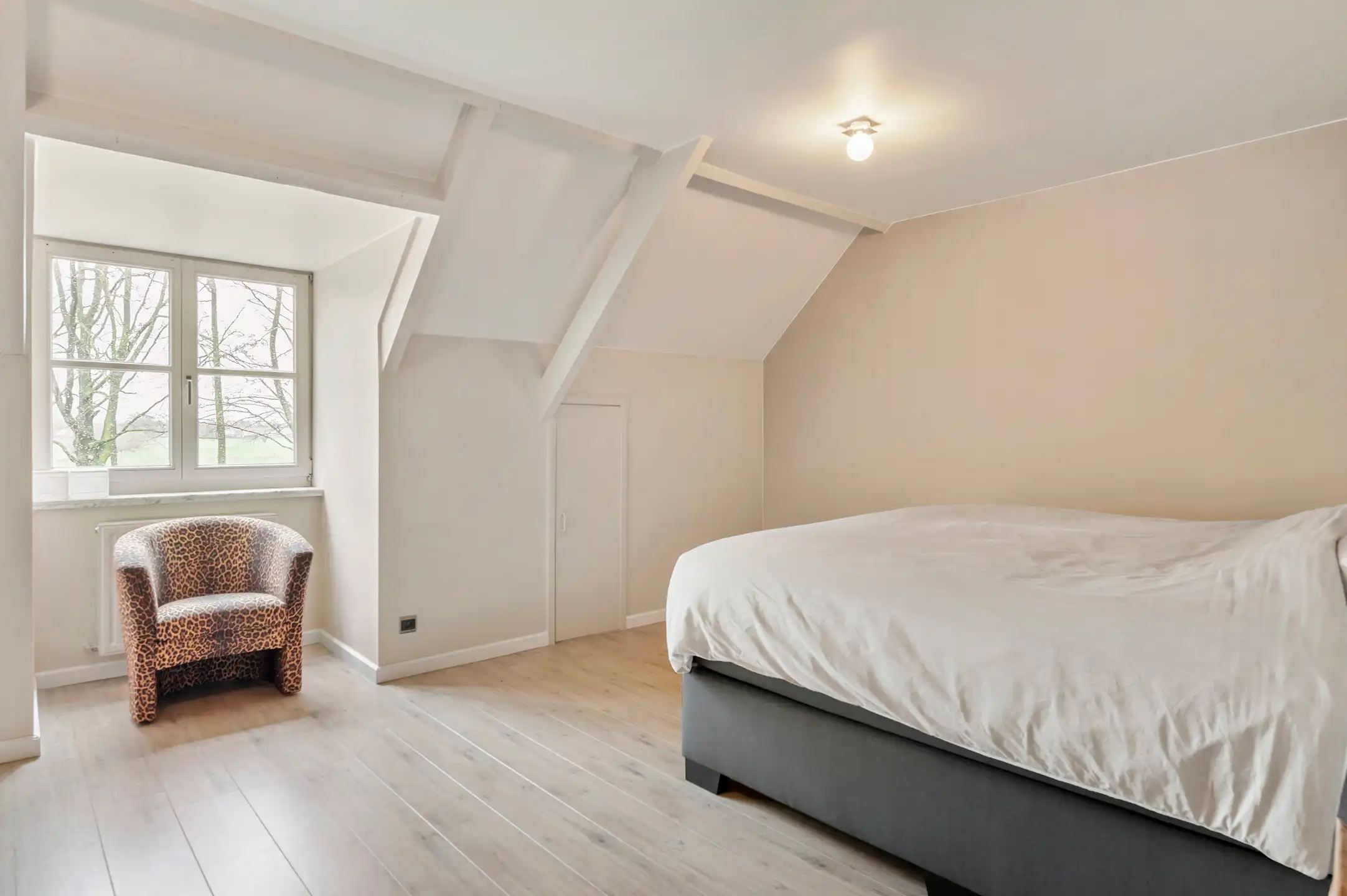 Exclusieve villa met panoramisch uitzicht  foto 30