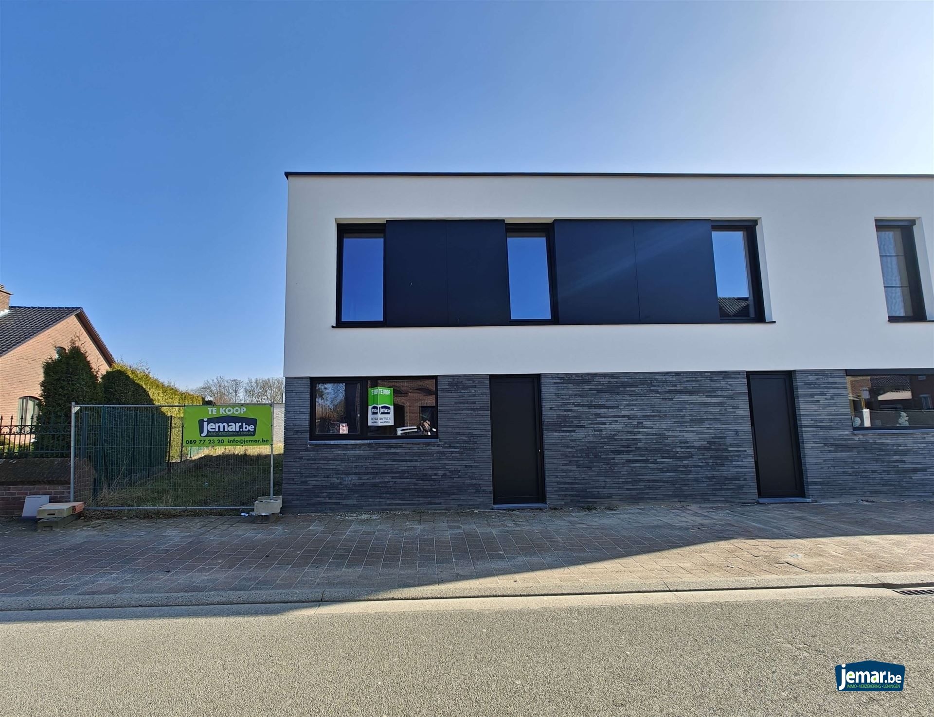 Zeer ruime casco woning in Leut, volledig naar eigen smaak af te werken! foto 12