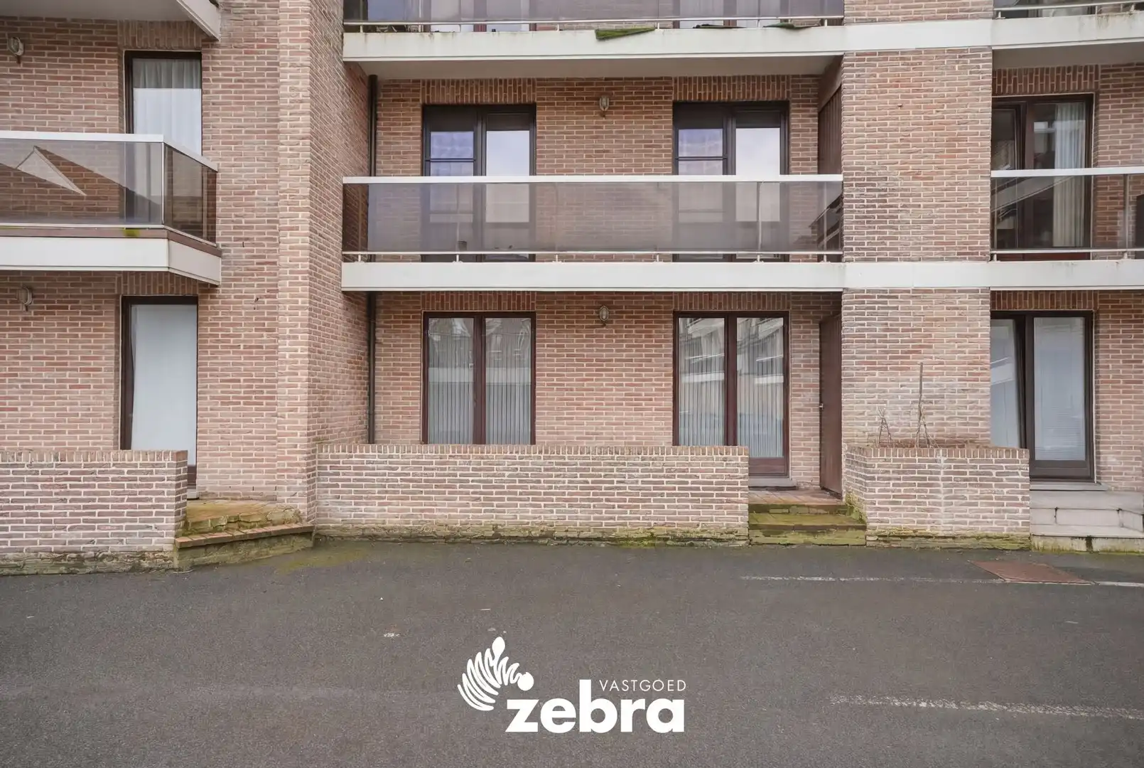 Gelijkvloers 2-slaapkamerappartement met terras en garage in centrum Tielt! foto 19