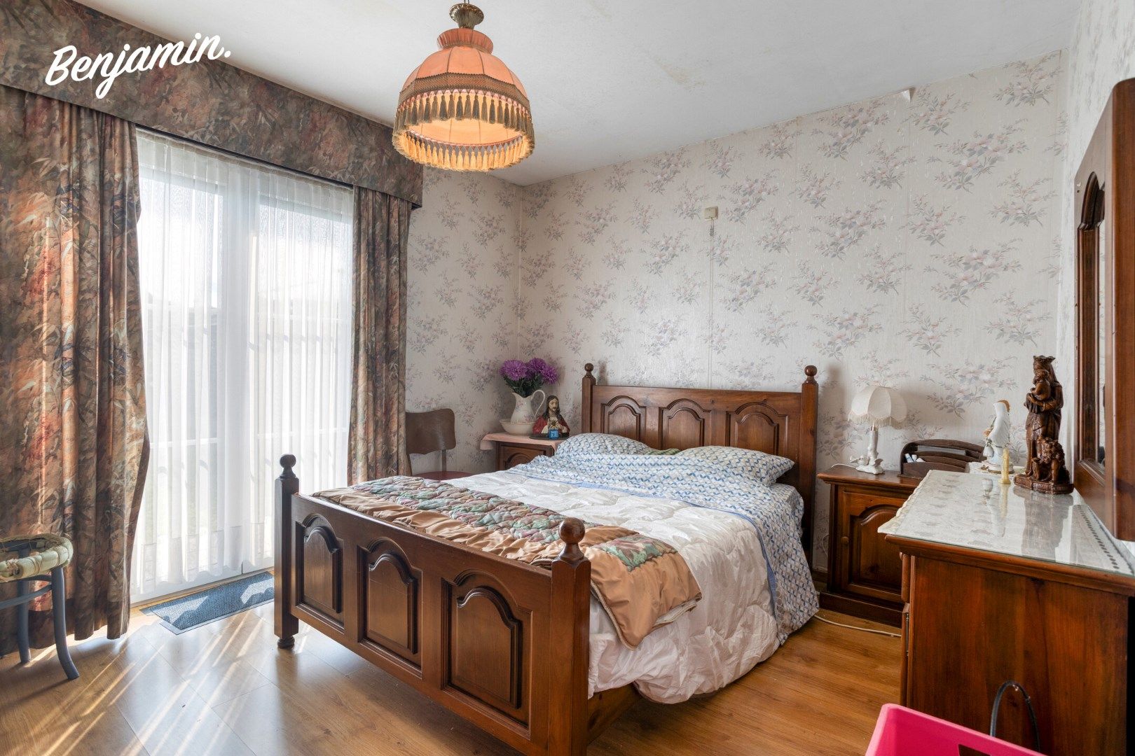 Gelijkvloerse HOB met 2 slaapkamers garage en oprit op toplocatie te Ieper foto 10