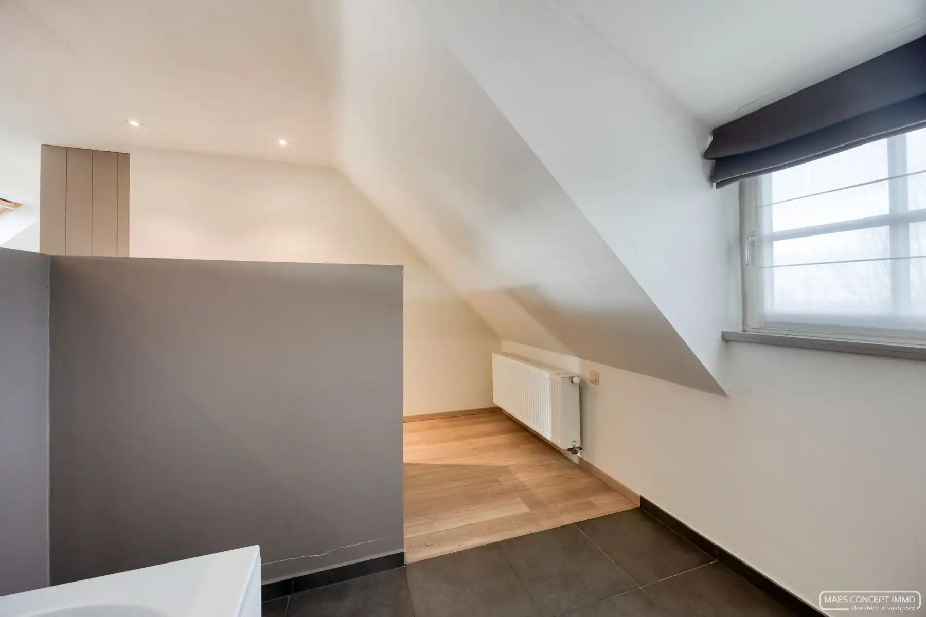 Duplex appartement te koop in Ingooigem met 2 slk, 2 badkamers en garage foto 13