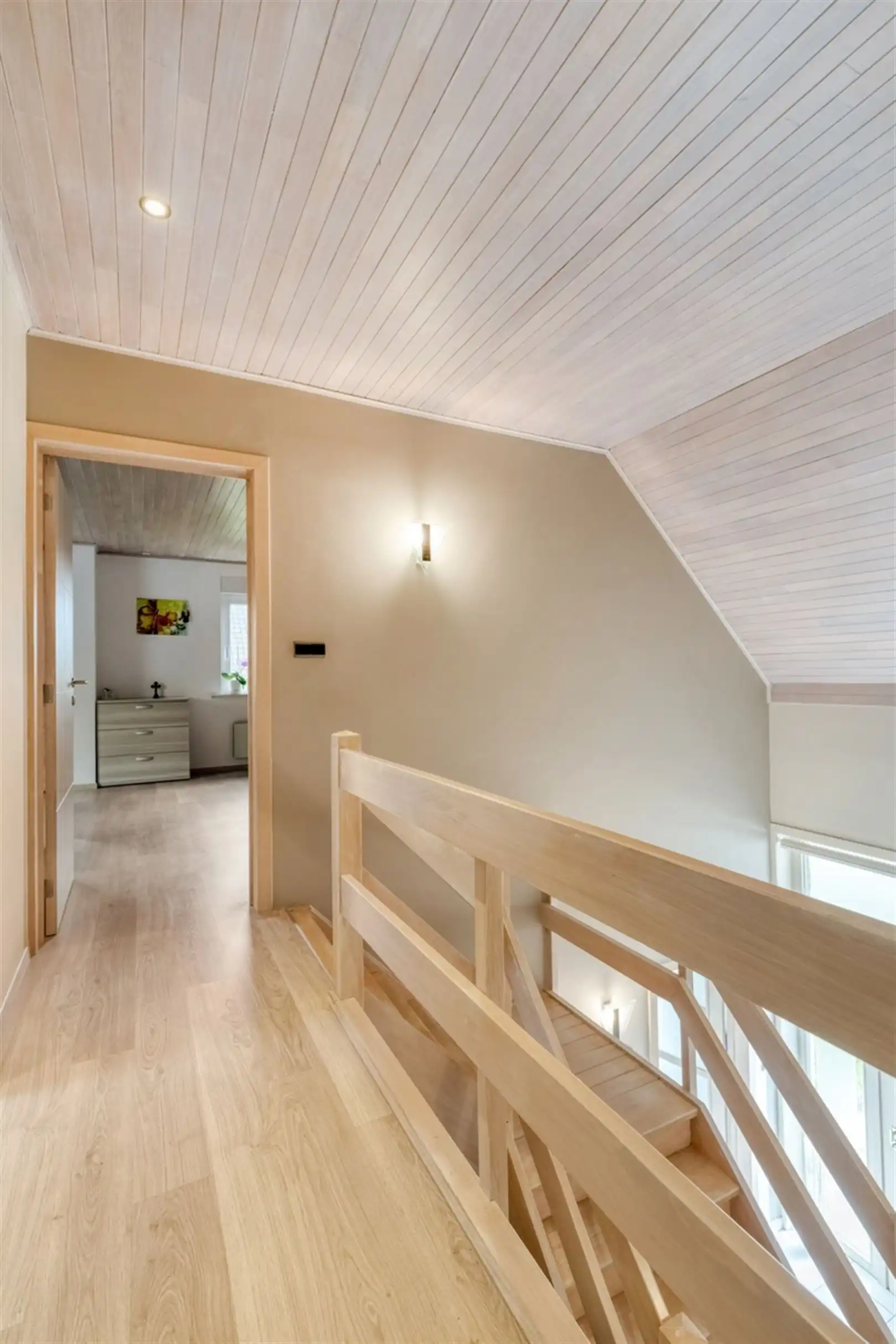 Verzorgde woning met 3 slpk en garage foto 17