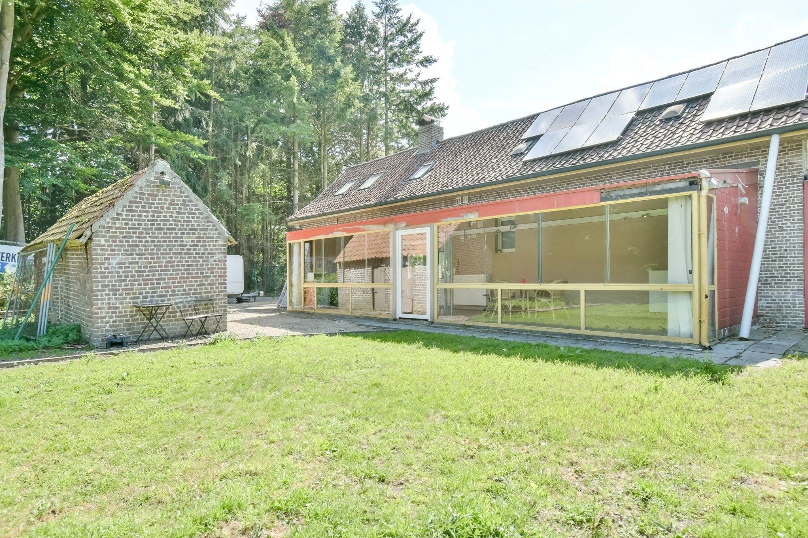 Welkom in deze charmante woning te midden van het groen in het hart van Oostkamp! foto 17