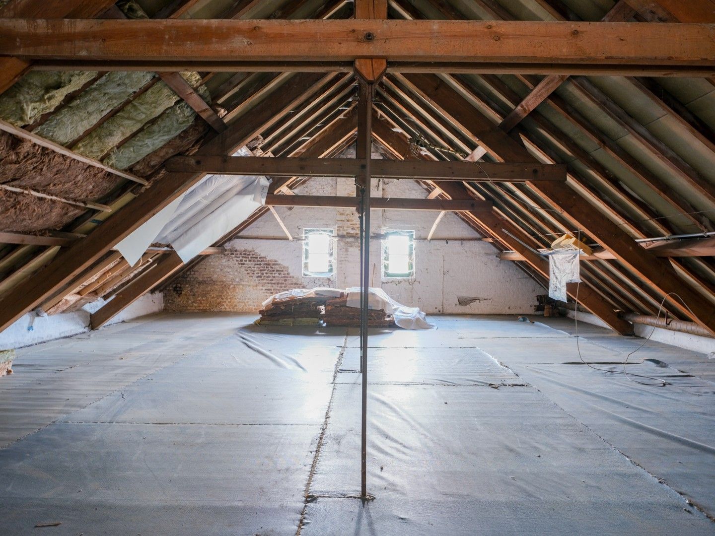 Voormalig schoolgebouw in centrum Damme foto 18