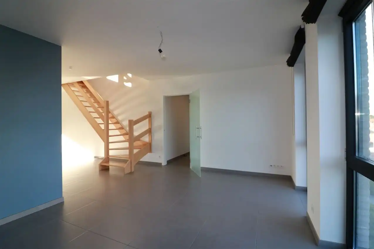 duplex met 2 grote slpk., zuidgericht terras, 2 parkings nabij centrum  foto 10