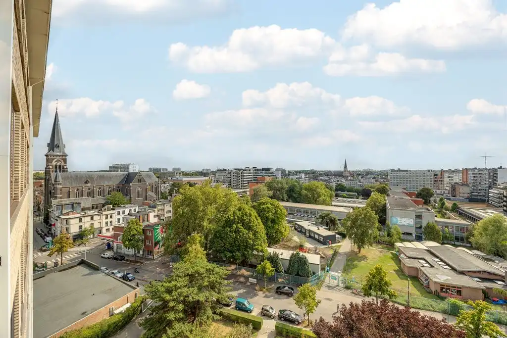 Appartement met terras en panoramisch uitzicht foto 9