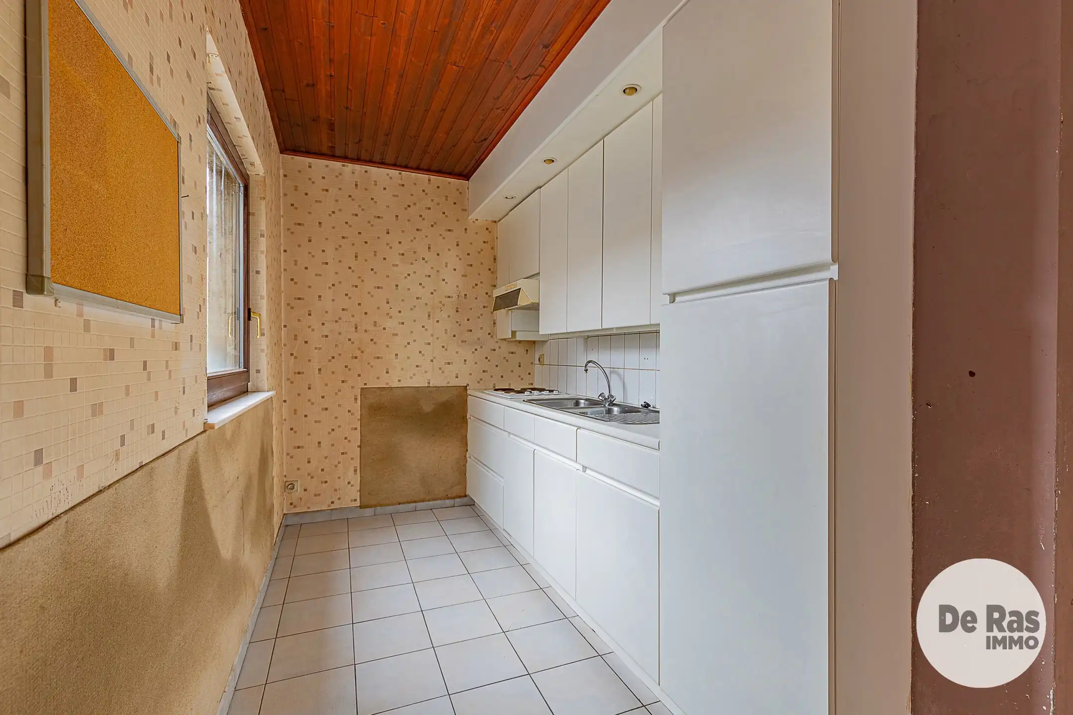 LEDE Centraal gelegen renovatiewoning met terras foto 9