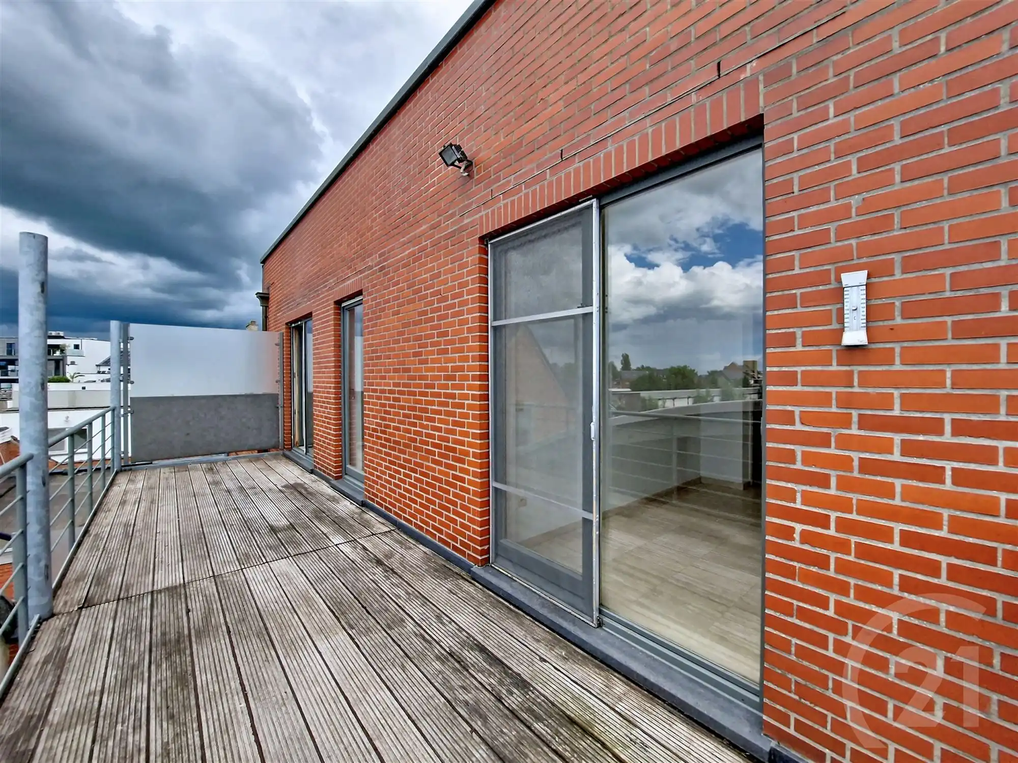 Instapklaar appartement met 3 slaapkamers en groot terras foto 14