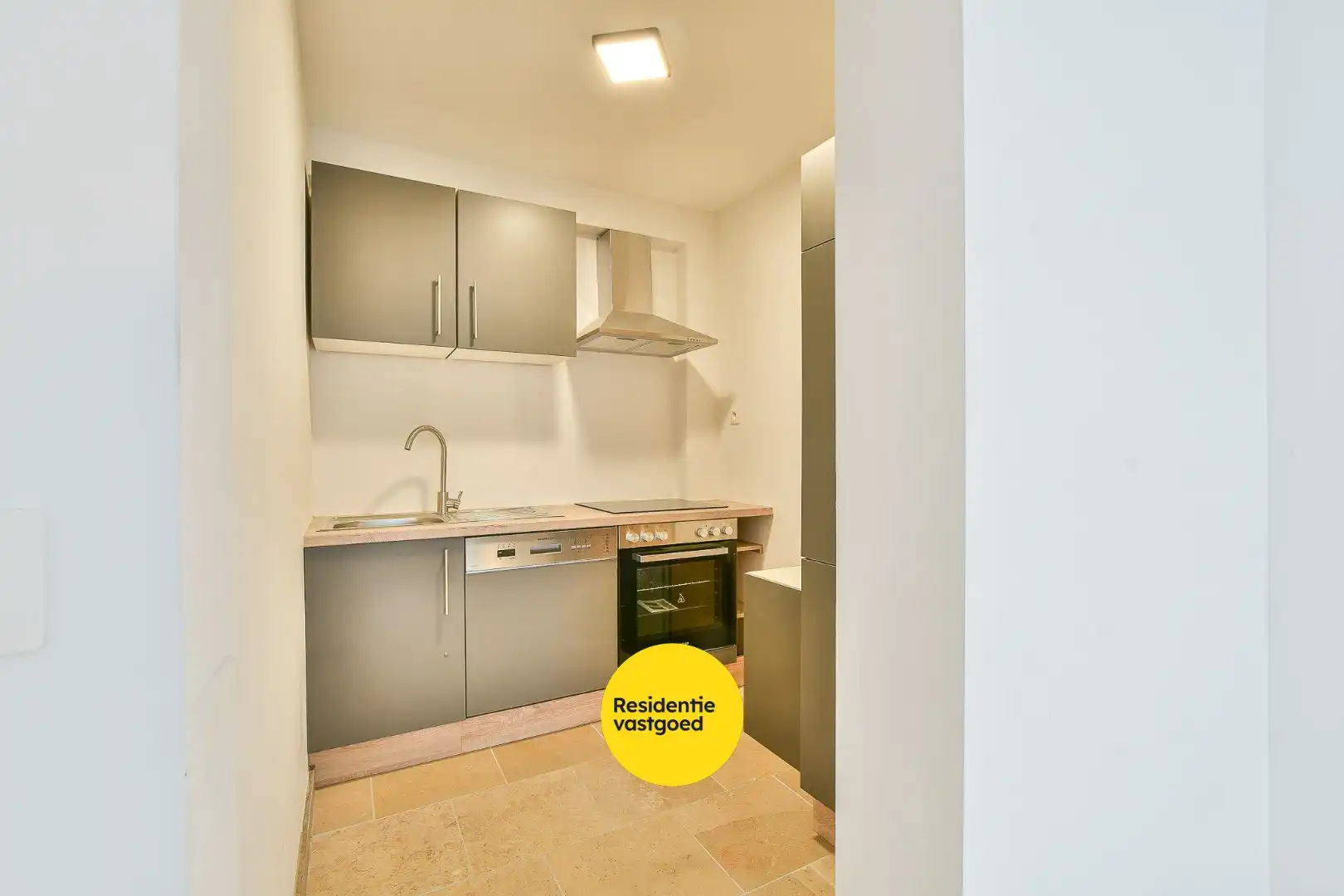 Te huur: gelijkvloers 2-slaapkamerappartement in centrum De Haan!  foto 8