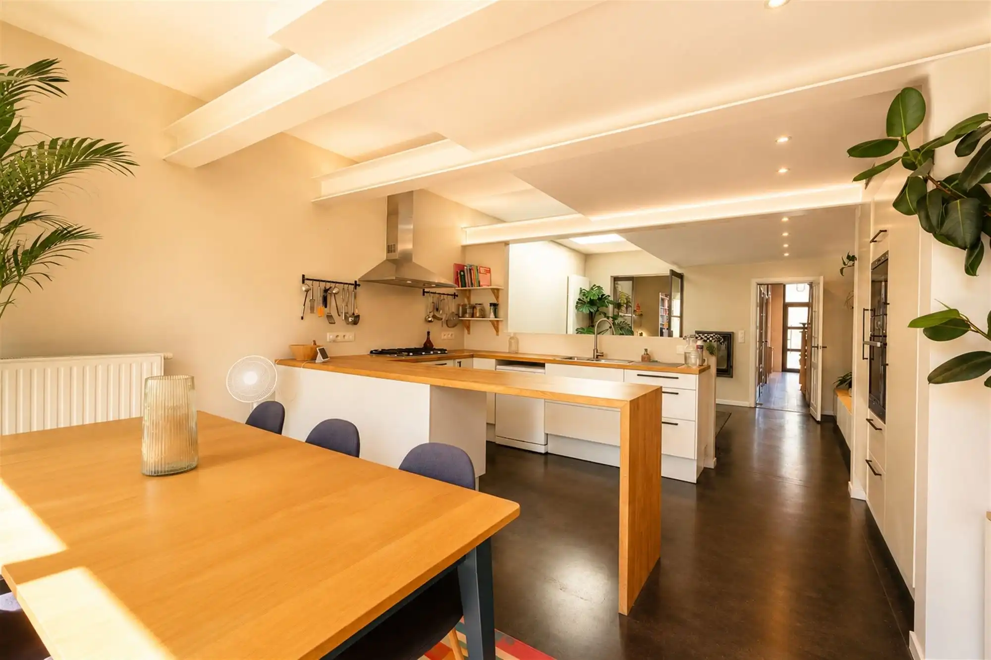 Prachtige karakterwoning met zonnige tuin in Wilrijk  foto 8