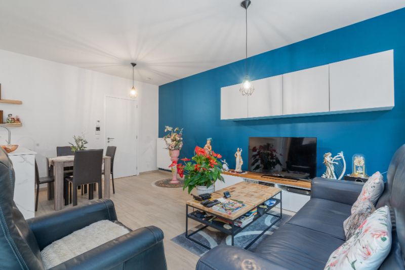 Instapklaar gelijkvloers appartement in het hart van Lokeren! foto 8