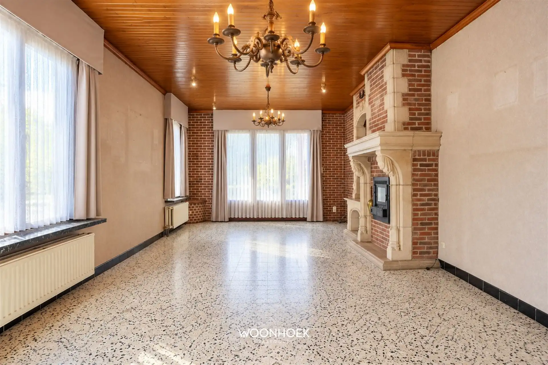 Vrijstaande bungalow met zonnige tuin op toplocatie foto 3