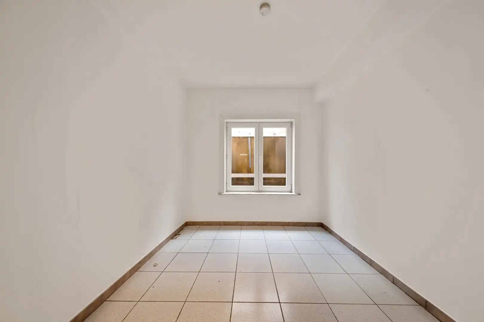 RUIM GELIJKVLOERS APPARTEMENT VAN 115 M2 IN HET HART VAN DEINZE foto 9