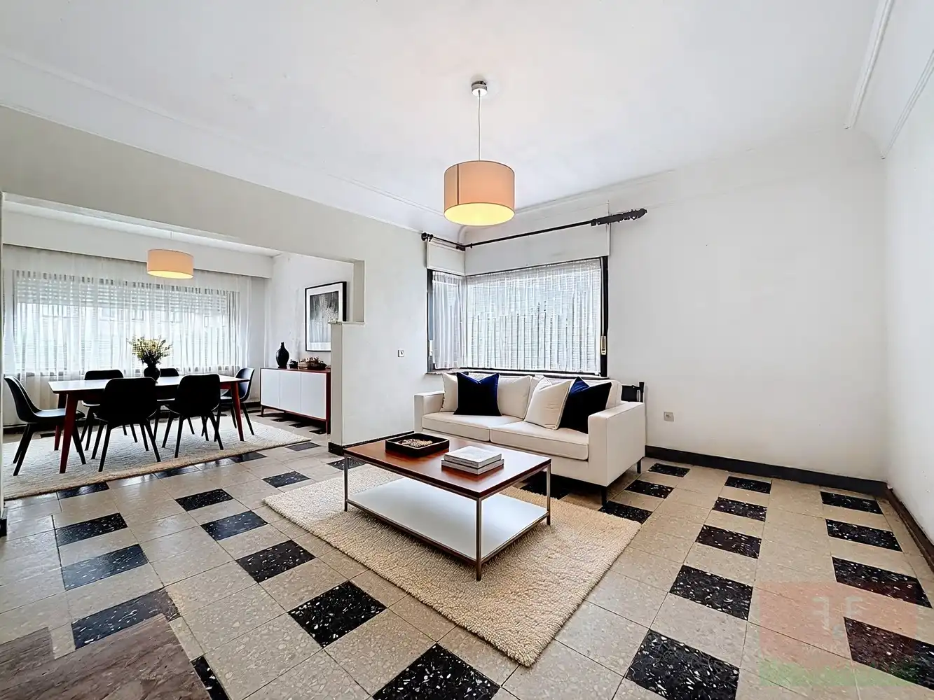 Karaktervolle halfopen gezinswoning aan de stadsrand van Aalst foto 4