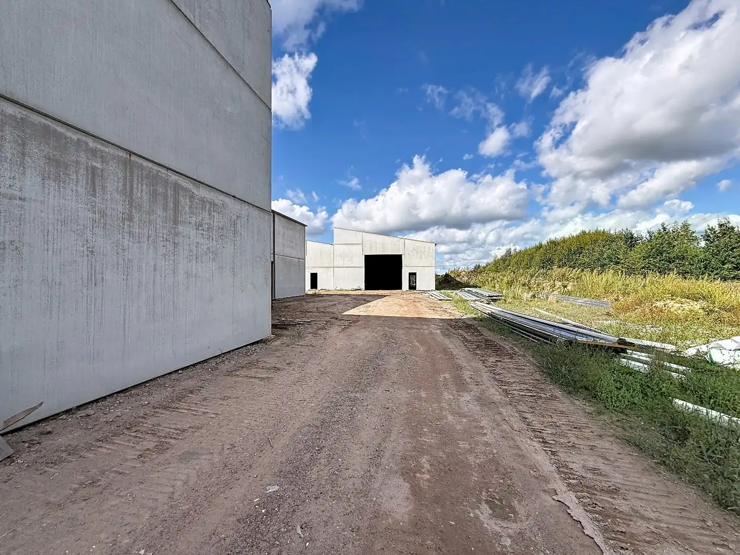 Loods F te koop – 321,60 m² KMO-zone Ardopoort te Roeselare foto 2