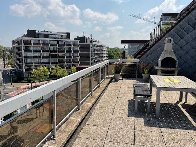 Unieke penthouse met 2 terrassen in hartje Koksijde – op wandelafstand van het strand foto 15