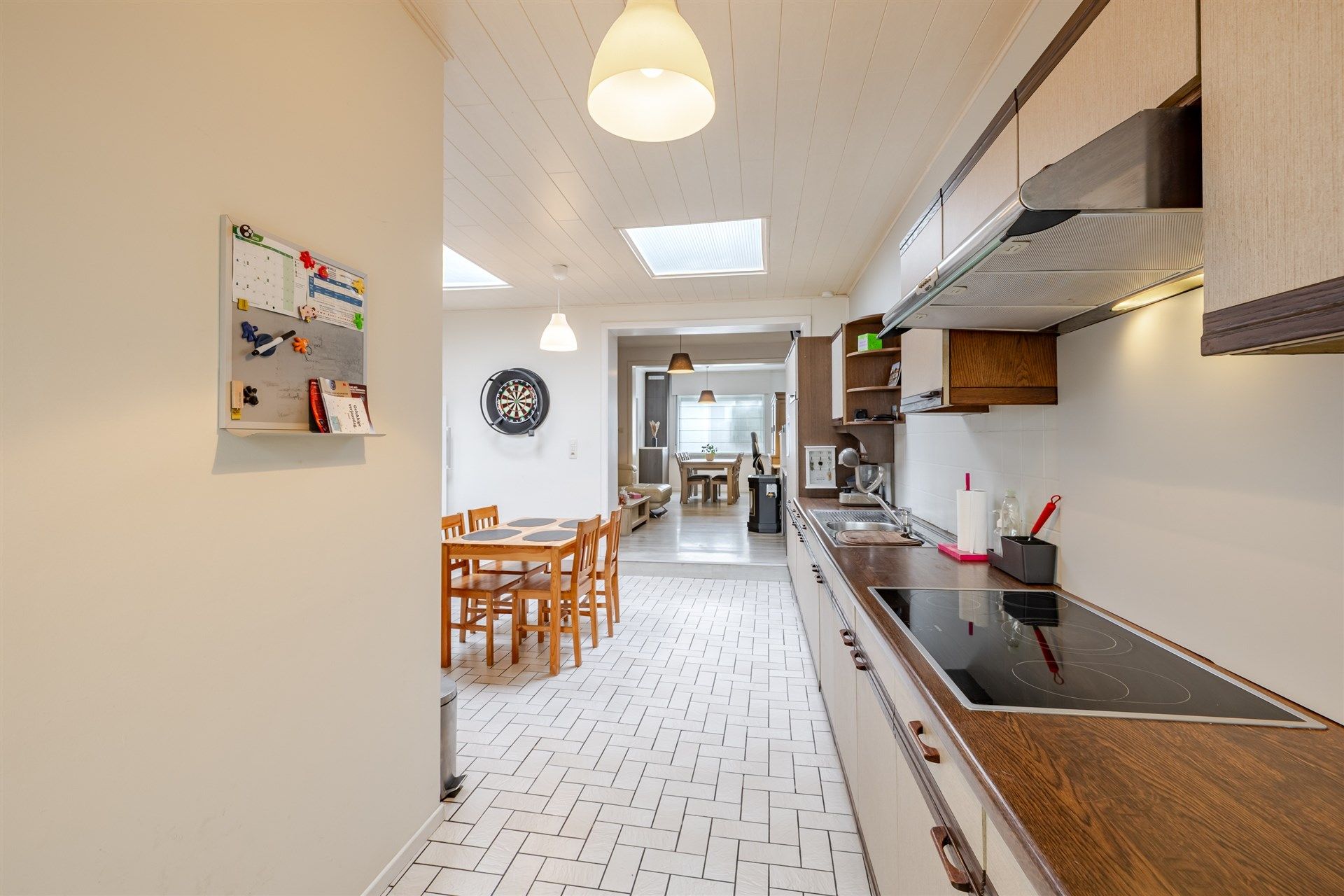 Instapklare en gerenoveerde woning met drie slaapkamers, tuin en zonnepanelen in het centrum van Welle foto 10