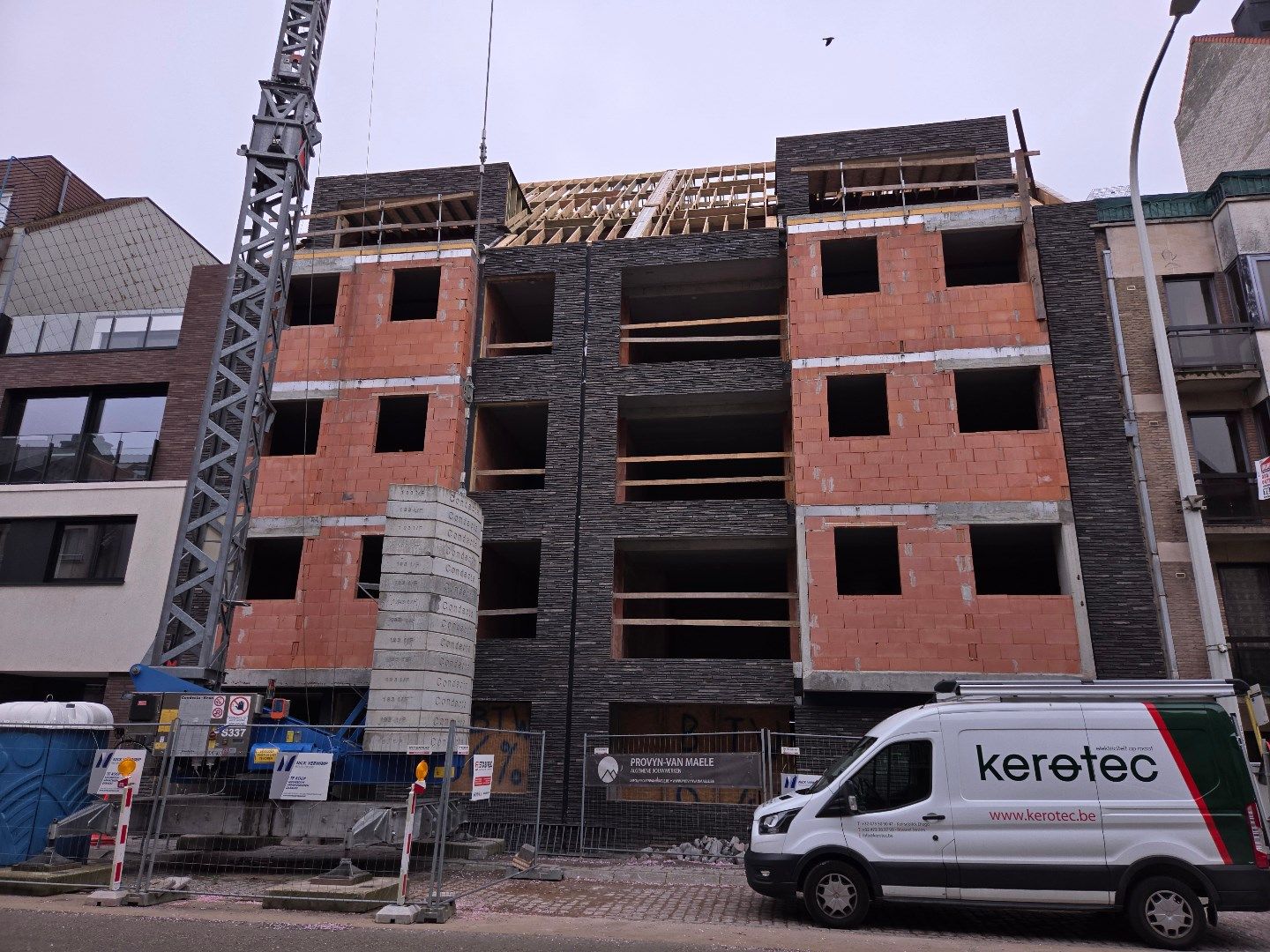 Super energiezuinige, nieuw te bouwen BEN appartementen met mooie zonneterrassen op centrale ligging te Blankenberge. foto {{pictureIndex}}