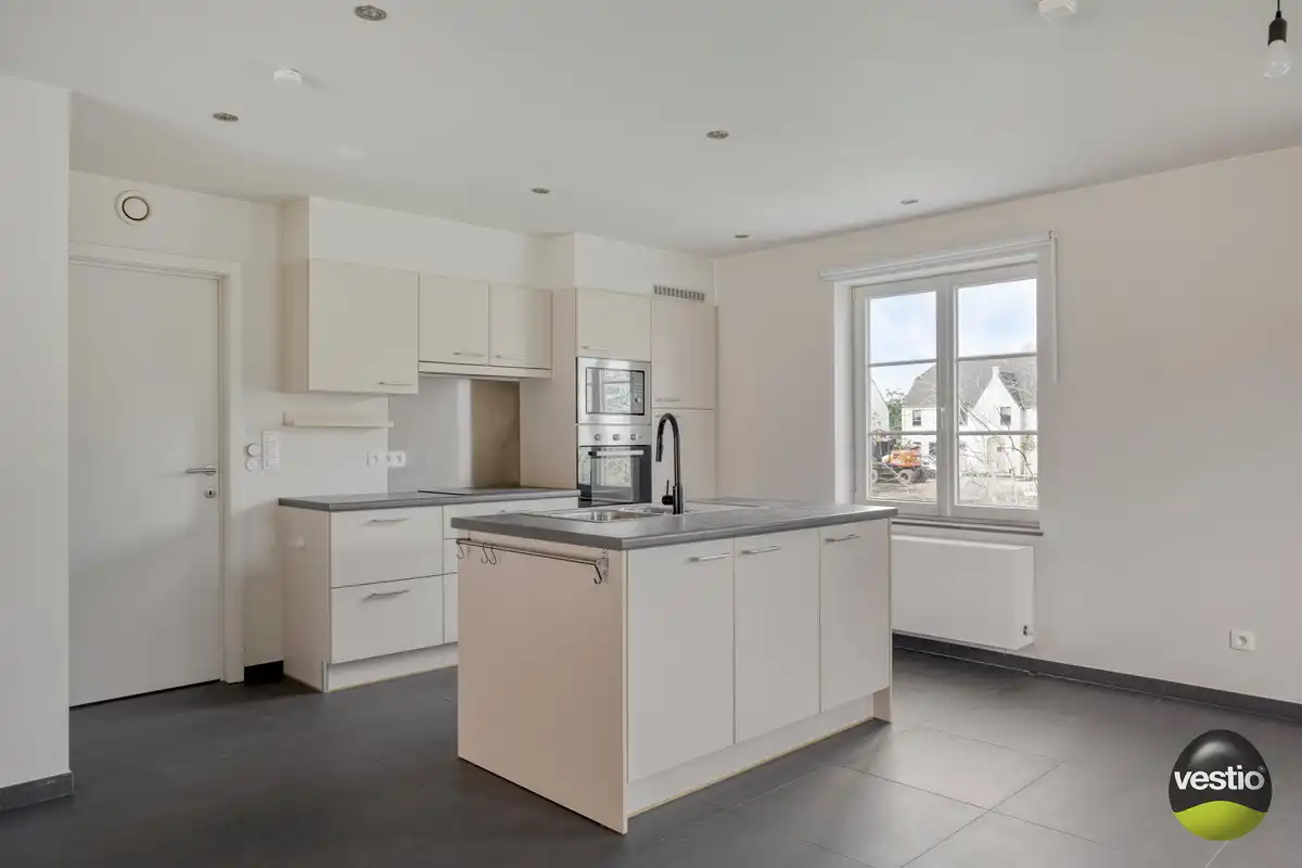 RUSTIG GELEGEN RUIME DUPLEX VAN 178M² NABIJ CENTRUM MUNSTERBILZEN. foto 9