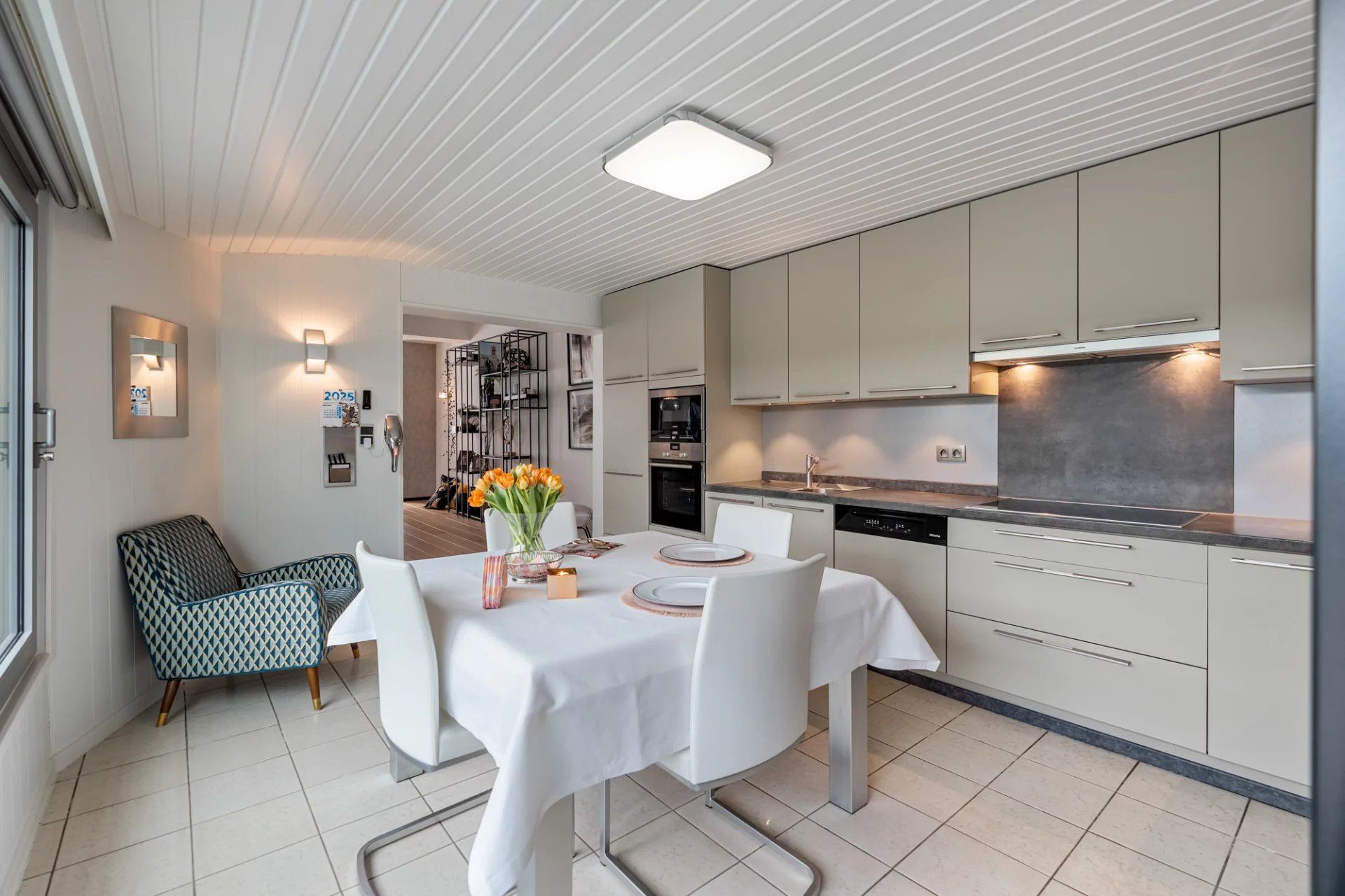 Instapklare woning met multifunctionele ruimte in levendige buurt te Heusden foto 15