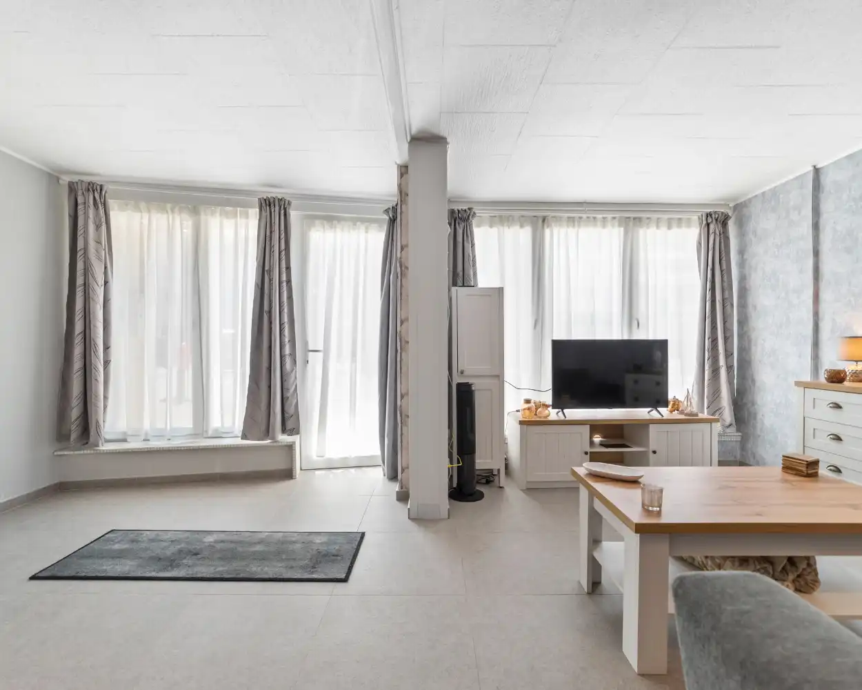 Instapklare studio in hartje Blankenberge vlakbij het strand foto 2