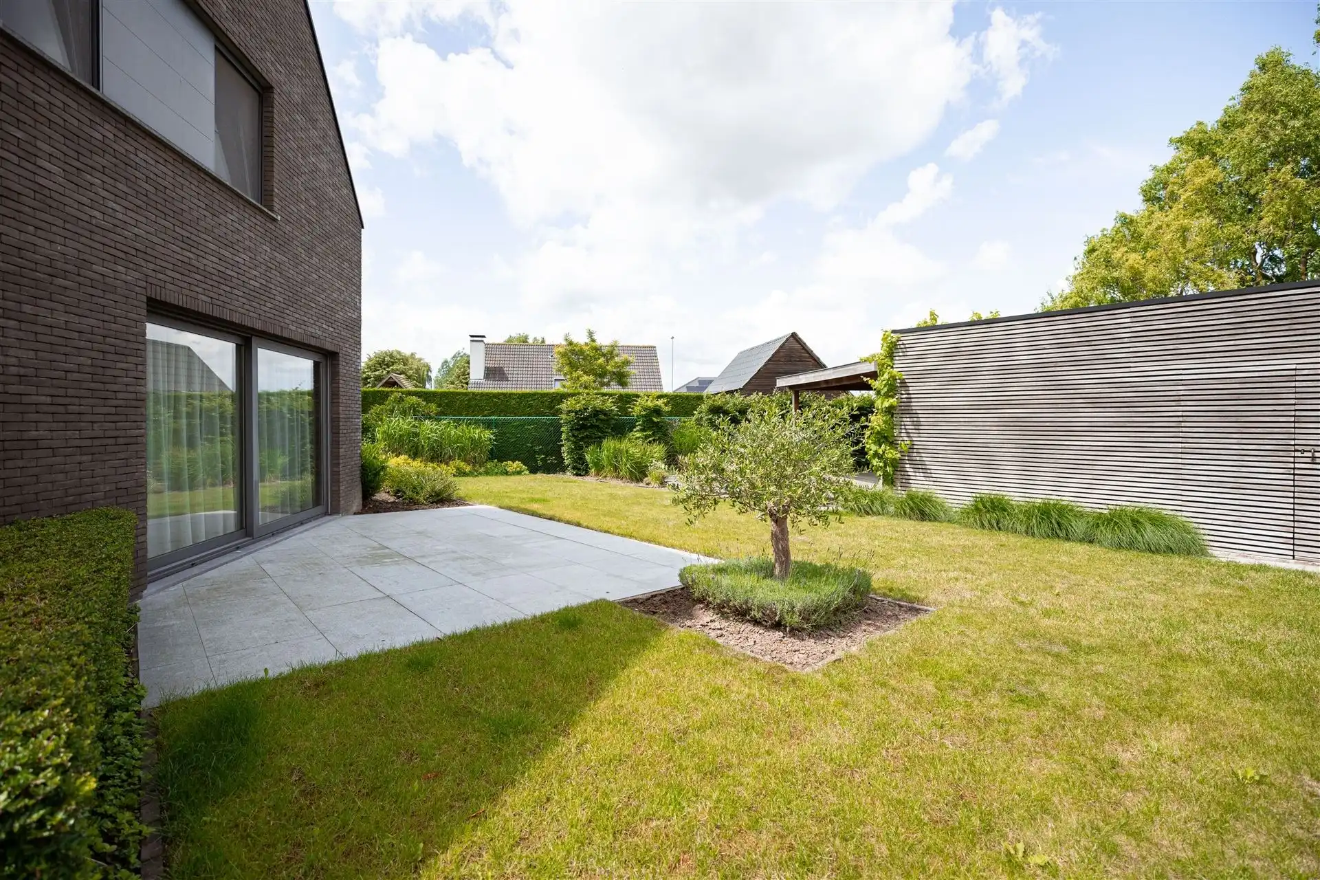 Modern wonen in een rustige, groene omgeving foto 11