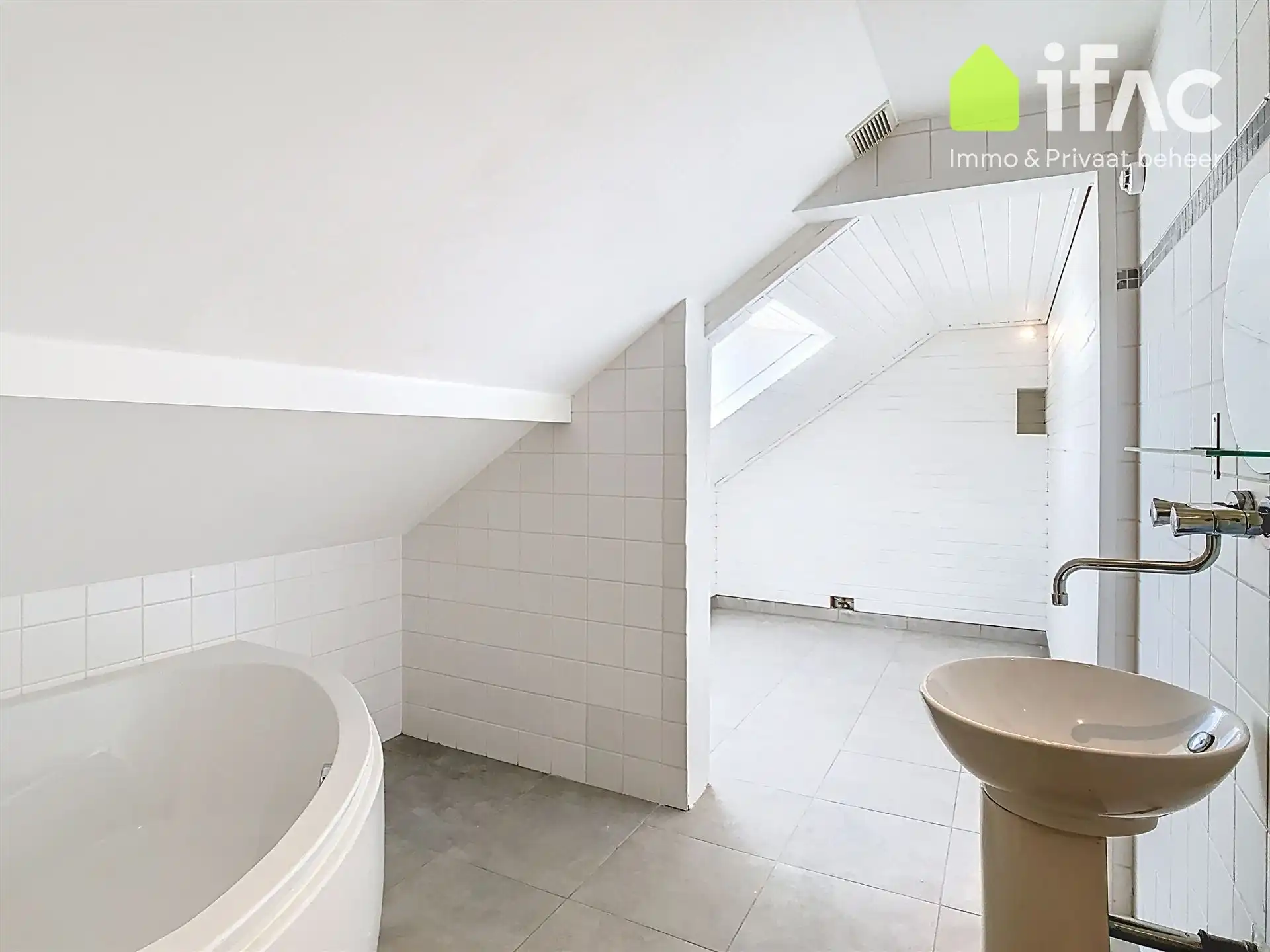 Triplex: 2 badk., 2 terrassen, parking foto 24