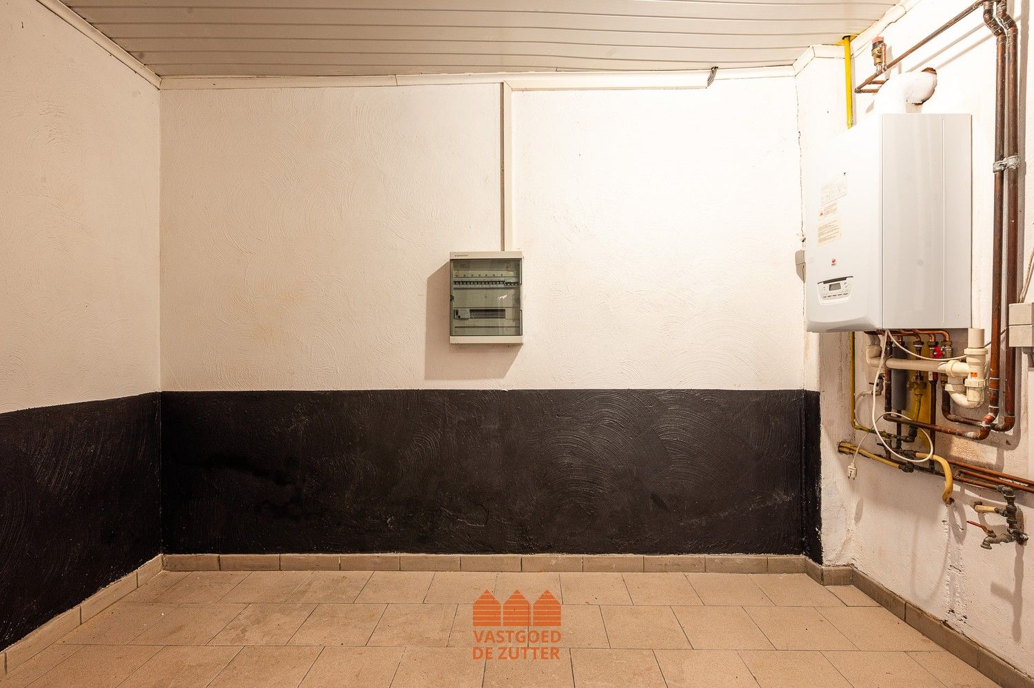 Ruime woning met handelspand in het centrum van Boekhoute foto 26