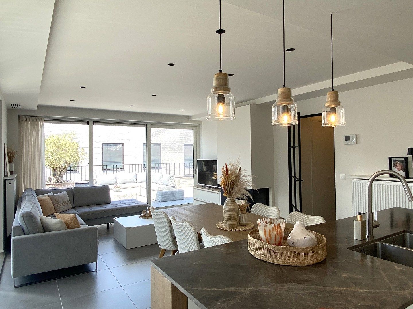 PRACHTIGE INSTAPKLARE PENTHOUSE IN HARTJE PITTEM! foto 2