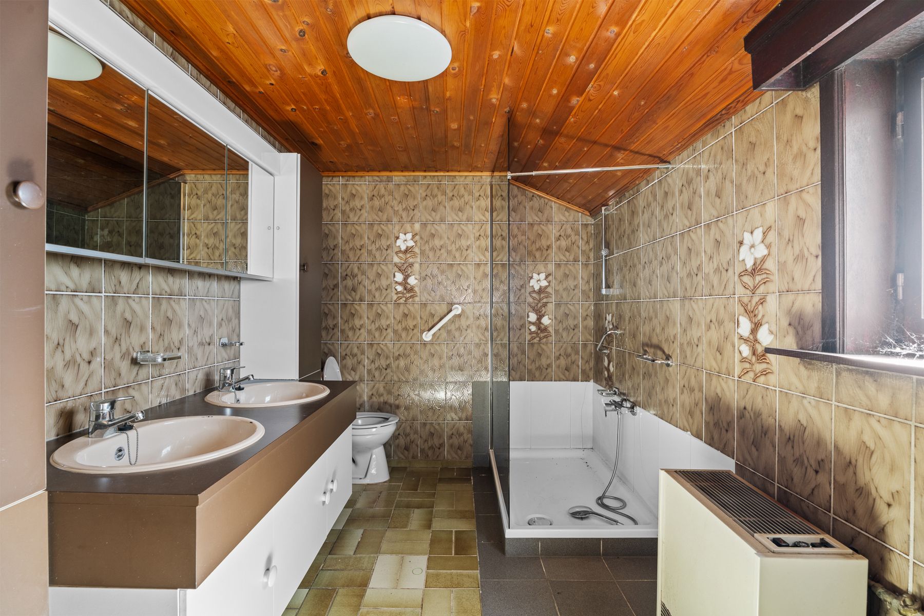 Geheel te renoveren woning nabij centrum Heusden foto 9