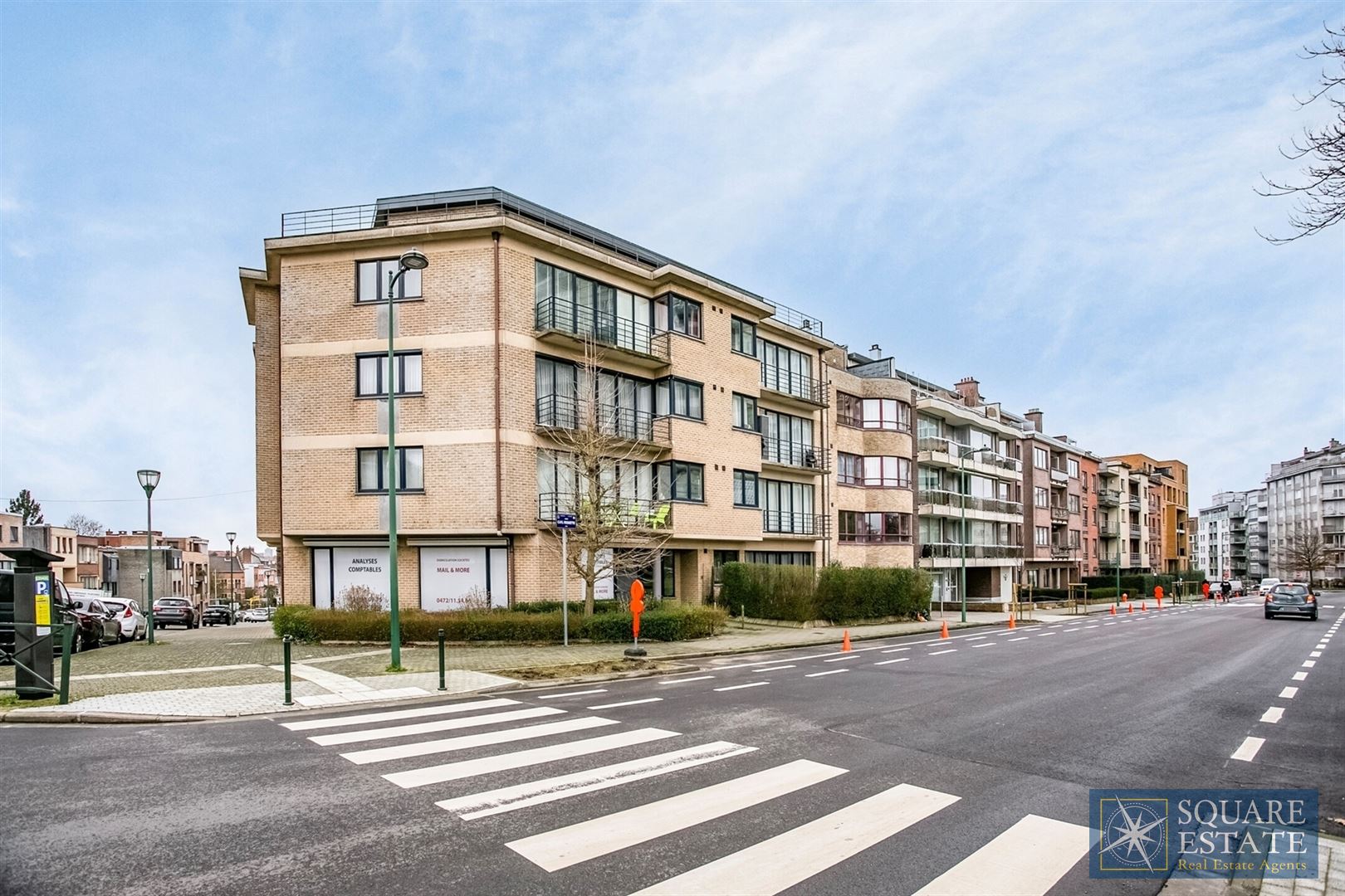 Penthouse appartement met twee slaapkamers en groot terras foto 12