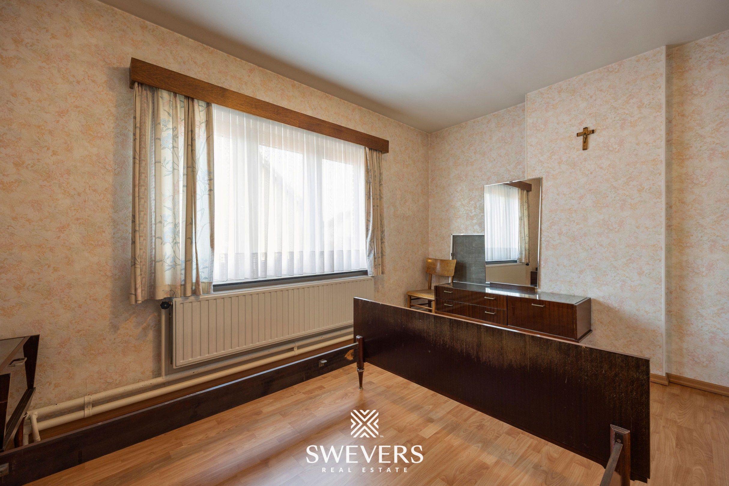 Te renoveren ruime gezinswoning met vijf slaapkamers en uitbreidingsmogelijkheden foto 17