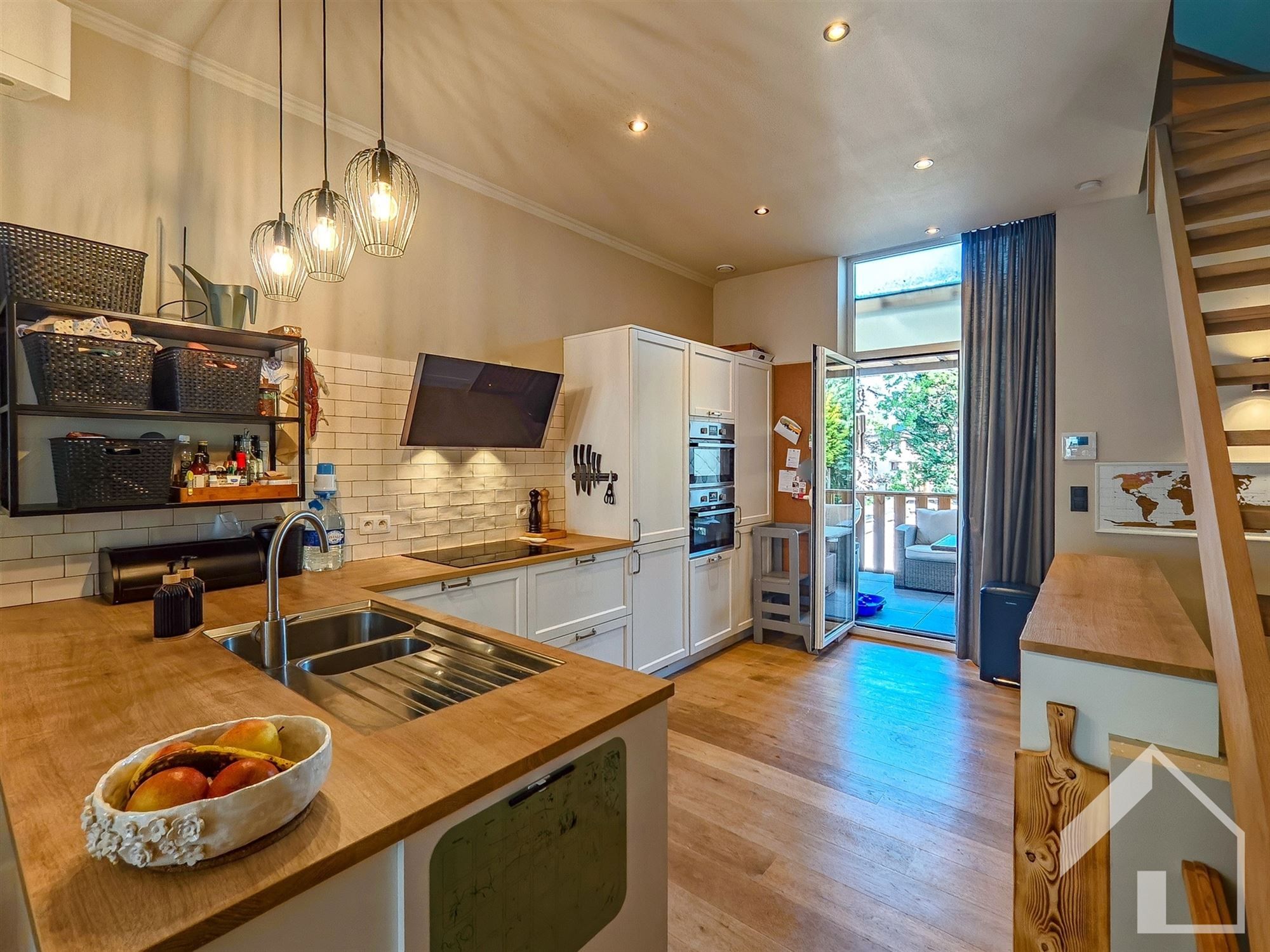 Instapklare woning met handelspand! foto 9