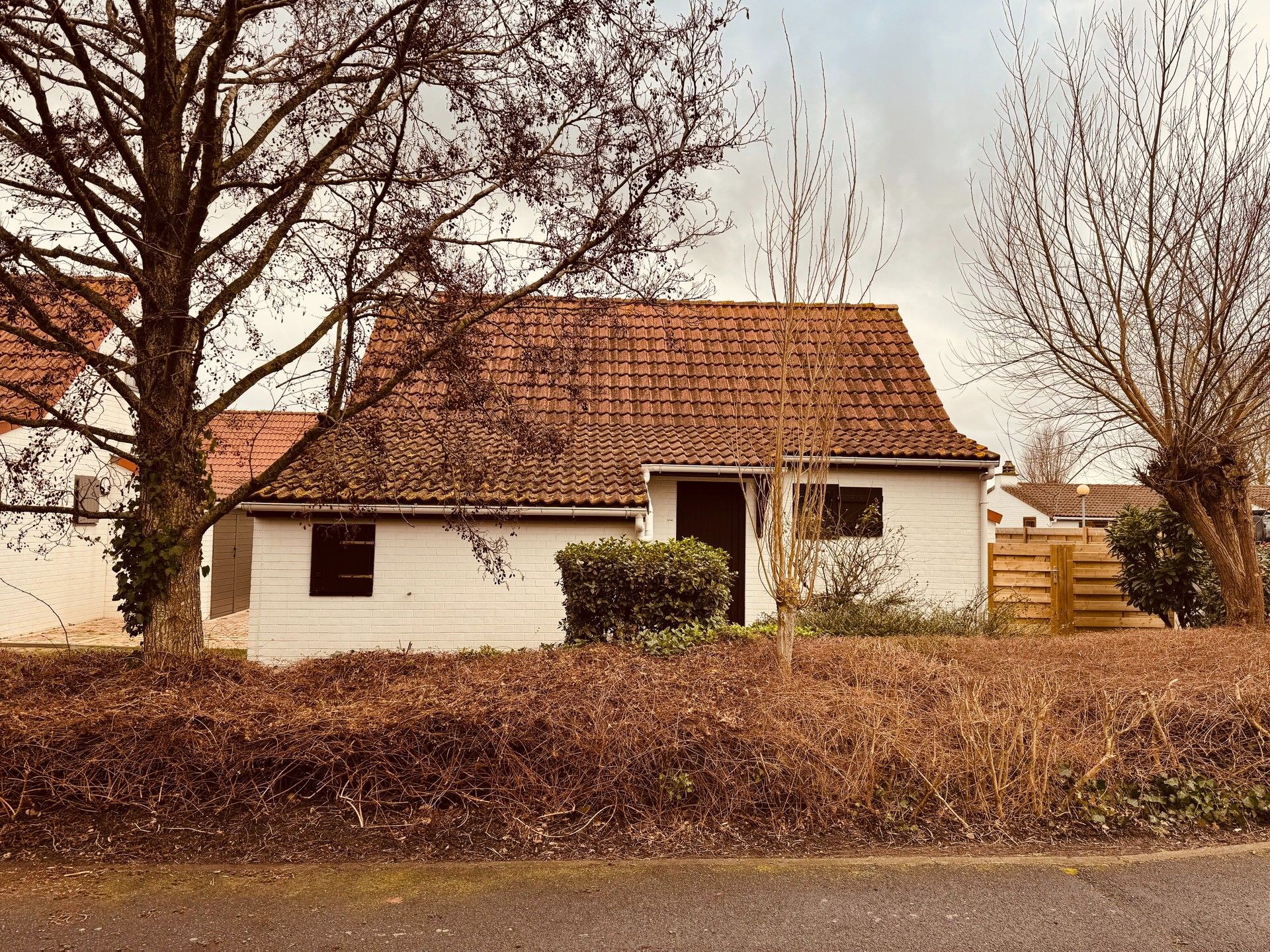 Verzorgde visserswoning vlak bij het centrum van De Haan. foto 2