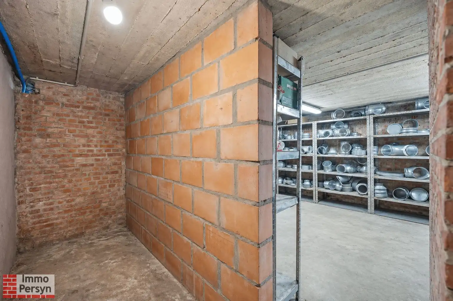 Unieke investeringskans: Handelspand met appartement foto 31