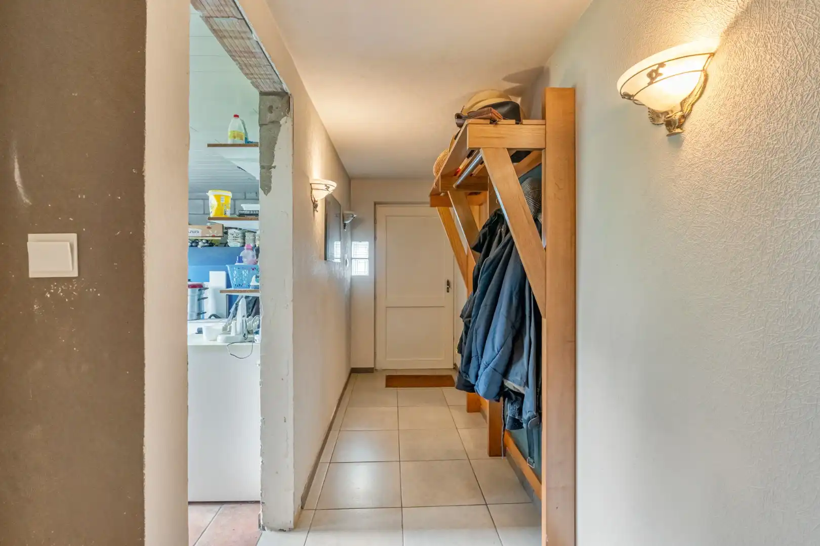 Uniek gelegen woning aan de bosrand op een perceel van 36a67ca waarvan 22a82ca geschikt is als paardenweide! foto 10