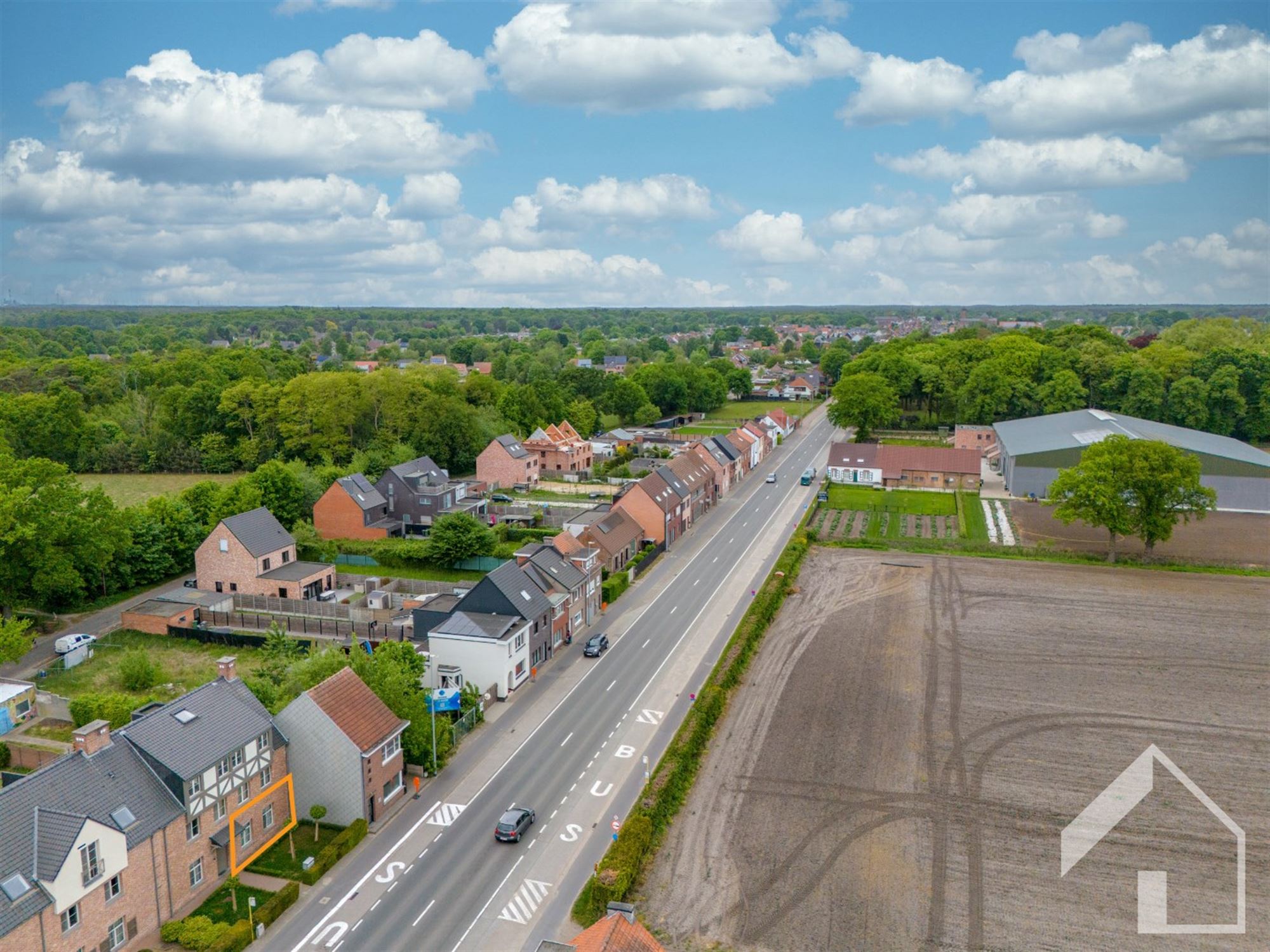 MOOI GELIJKVLOERSAPPARTEMENT MET GARAGE foto 15