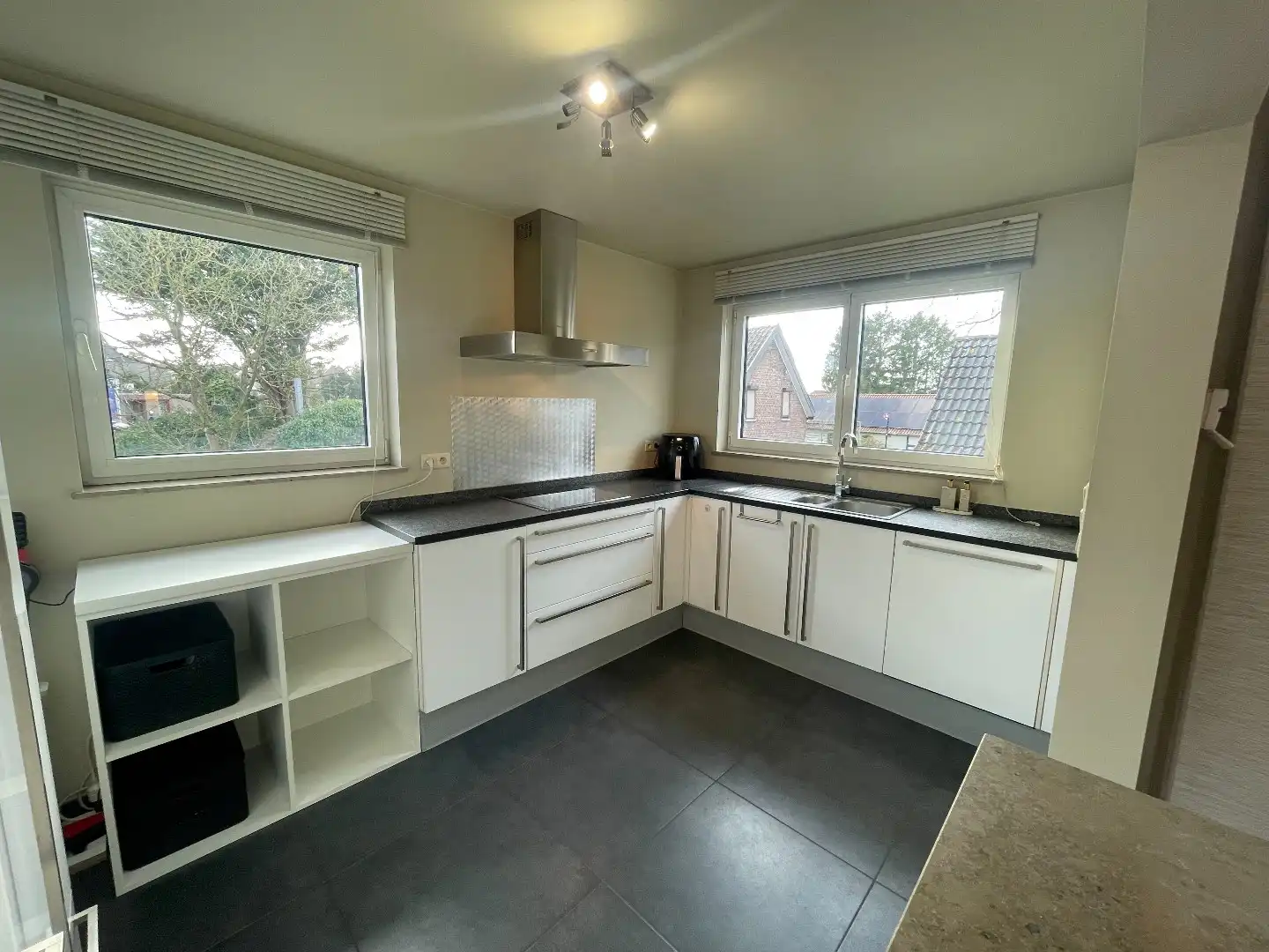 Verzorgde bel-etagewoning met 3 slpk, terras, patio  en garage nabij het centrum van As. foto 19