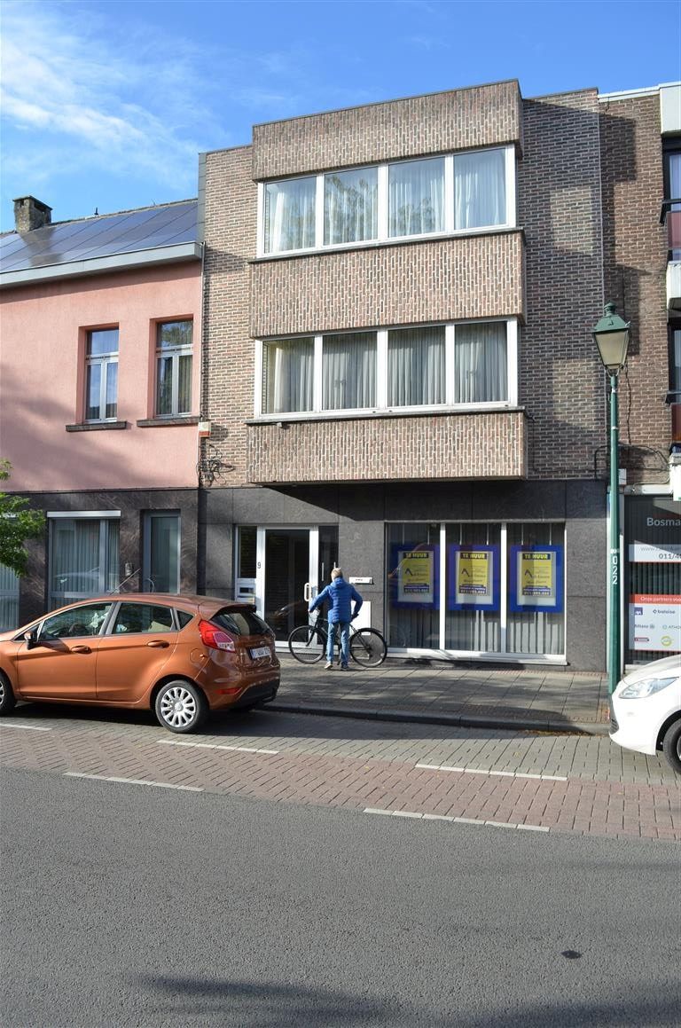 Ruim kantoor /winkel van 110 m² in volle commerciële centrum foto 2