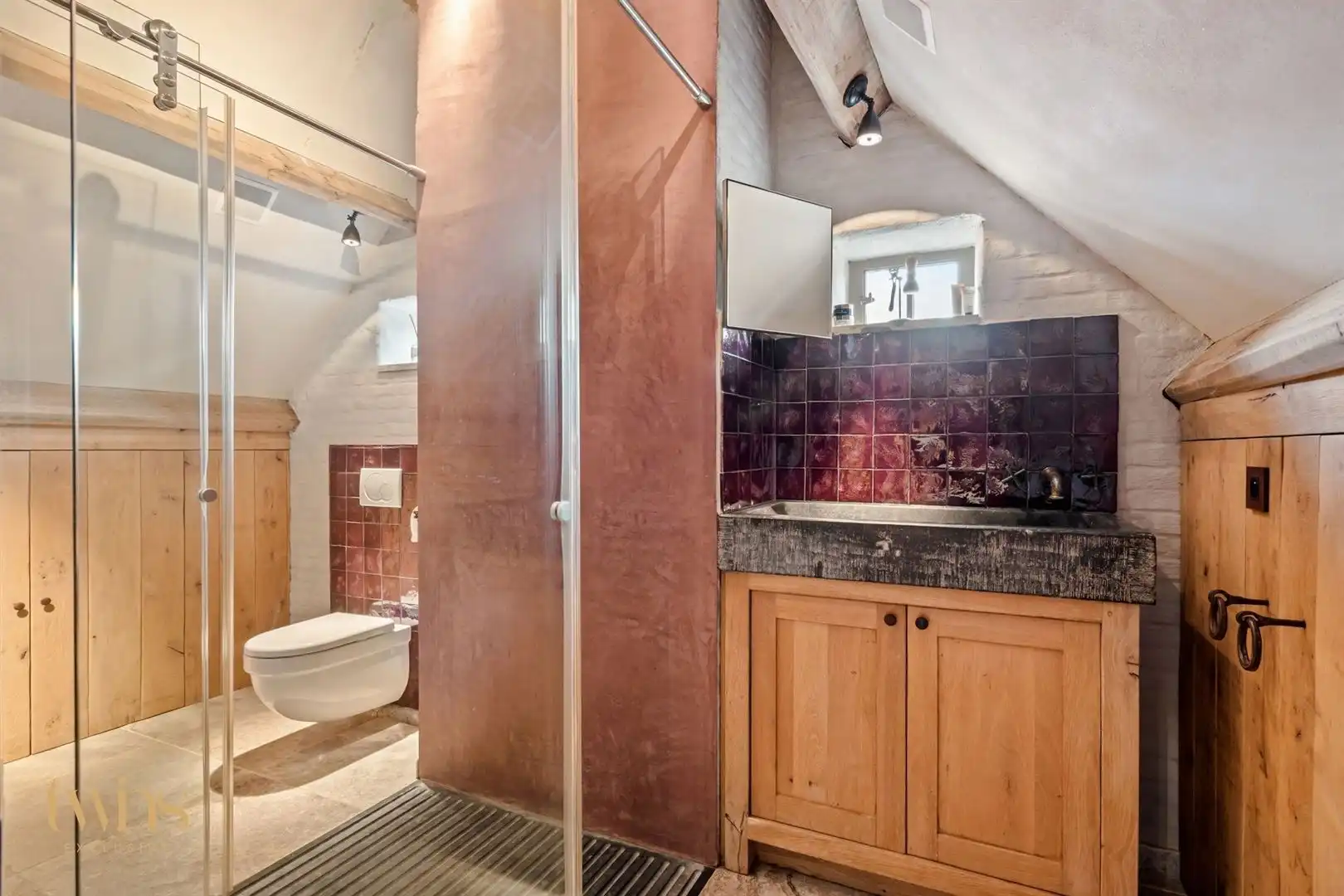 Exclusief wonen in de geliefde gerenoveerde Patershoeve te Buggenhout  foto 24