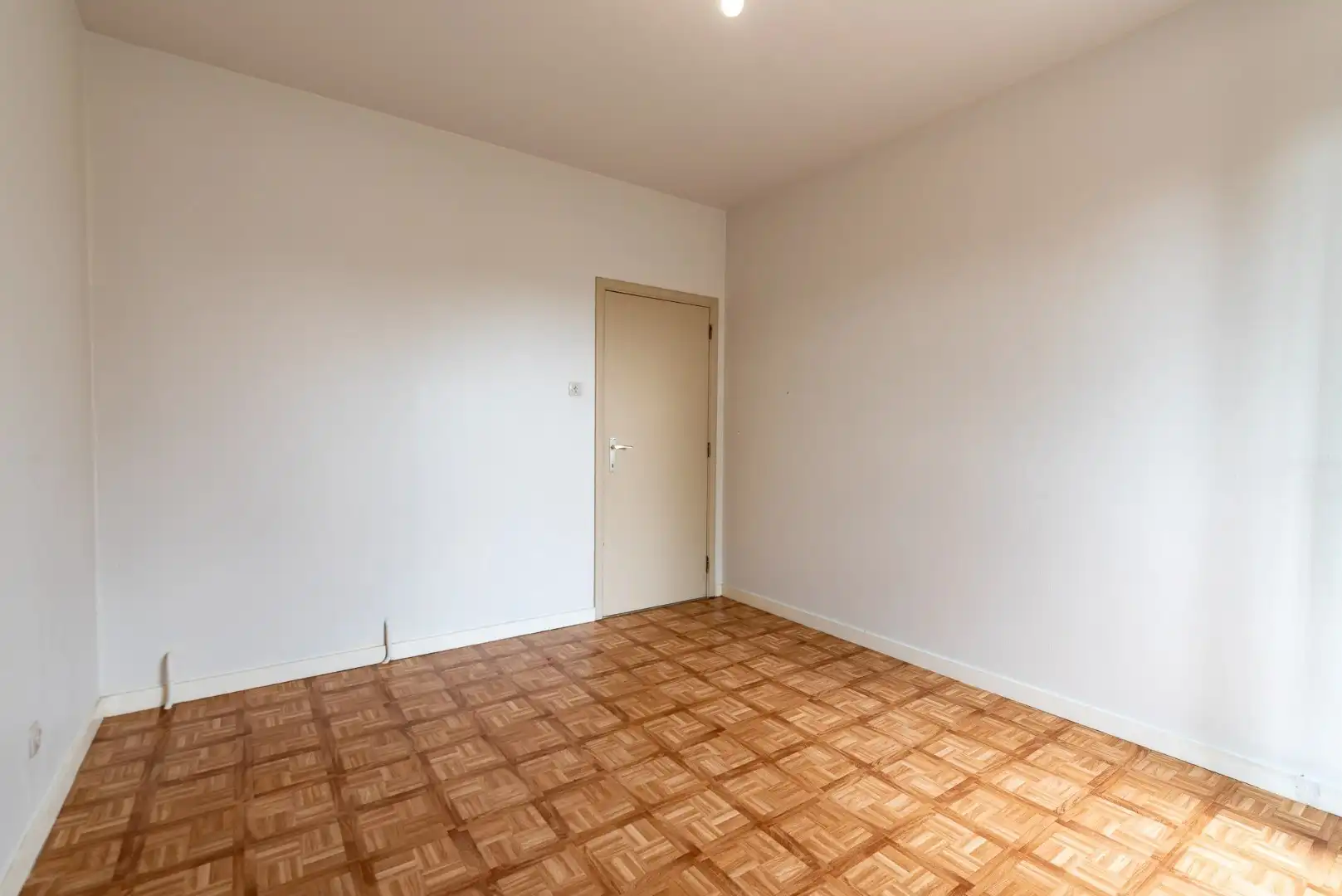 Ruim 2 slaapkamer appartement met garage in Boechout! foto 18