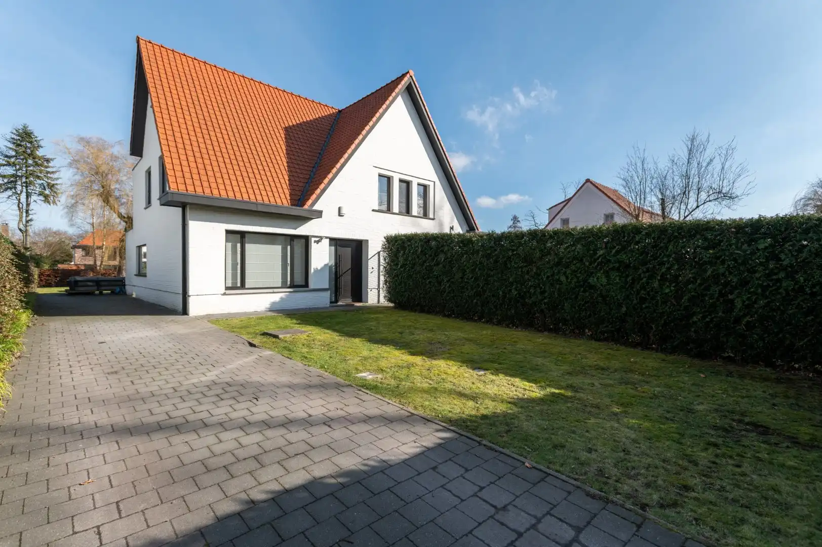 Instapklare vernieuwde woning op absolute topligging foto 13
