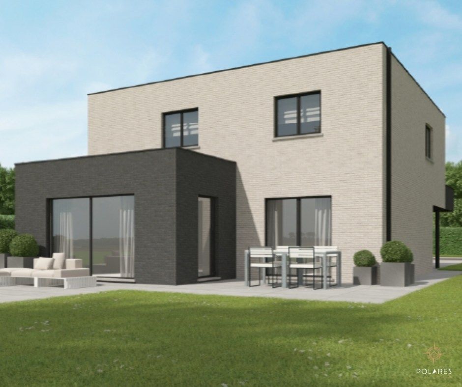 Nieuwbouwvilla op een riant perceel van 22are  foto {{pictureIndex}}